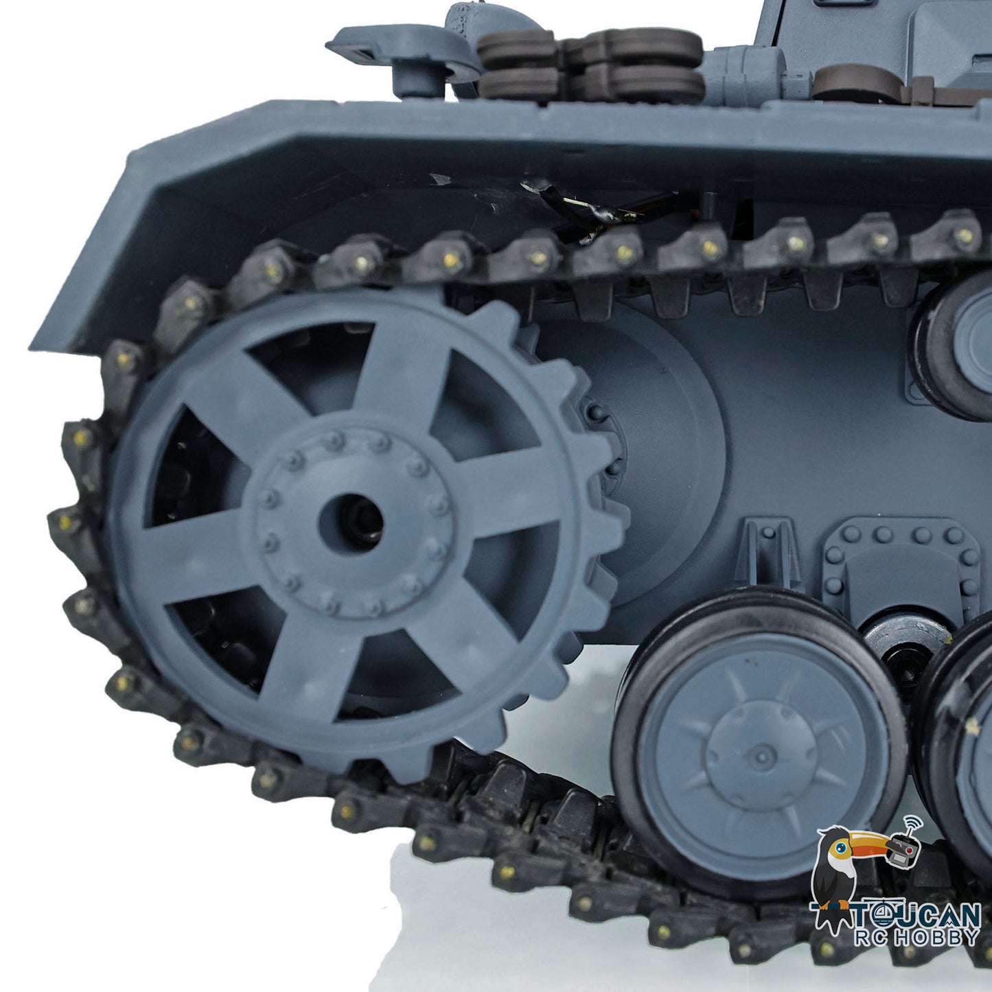 US Stock 2.4Ghz Henglong 1:16 Scale 7.0 Plastic German Panzer IV F2 RTR RC Tank Model 3859 BB Shooting Unit IR Transmitter