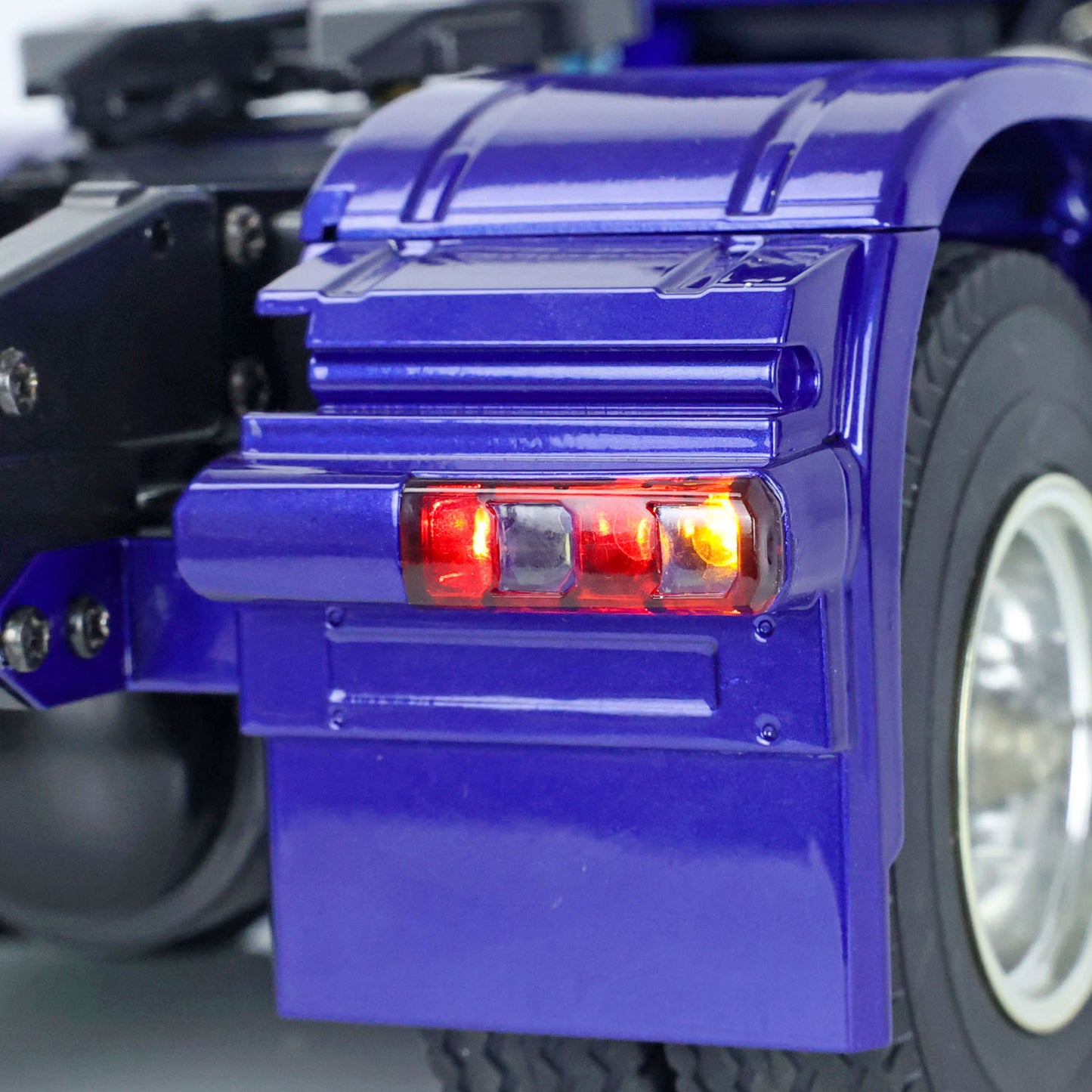 1/14 Three Axles RC Tractor Truck 6x4 Painted Assembled Car Model Motor ESC Servo Sound Light Warning Light