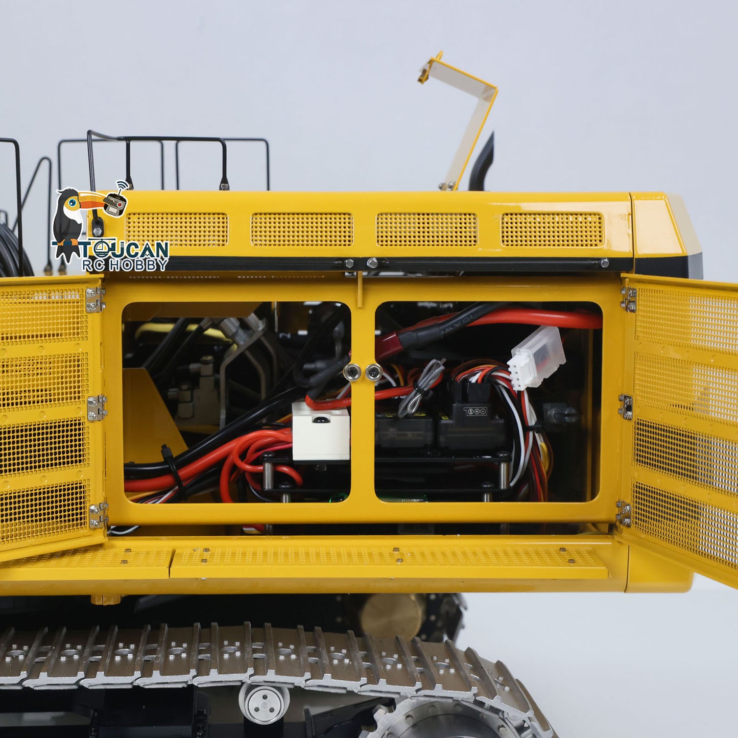 LESU C374F 1/14 RC Hydraulic Excavator Remote Controlled Heavy Digger Machine Sound Smoke Light LCD Screen 6CH Valve Motor ESC