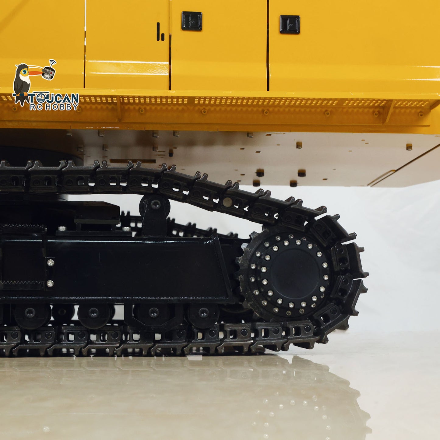 USA Pre-Order by the sea Huge 1/8 RC Hydraulic Excavator 395 Metal Heavy Duty Digger RTR Radio Controlled Construction Vehicles Models Flysky Controller