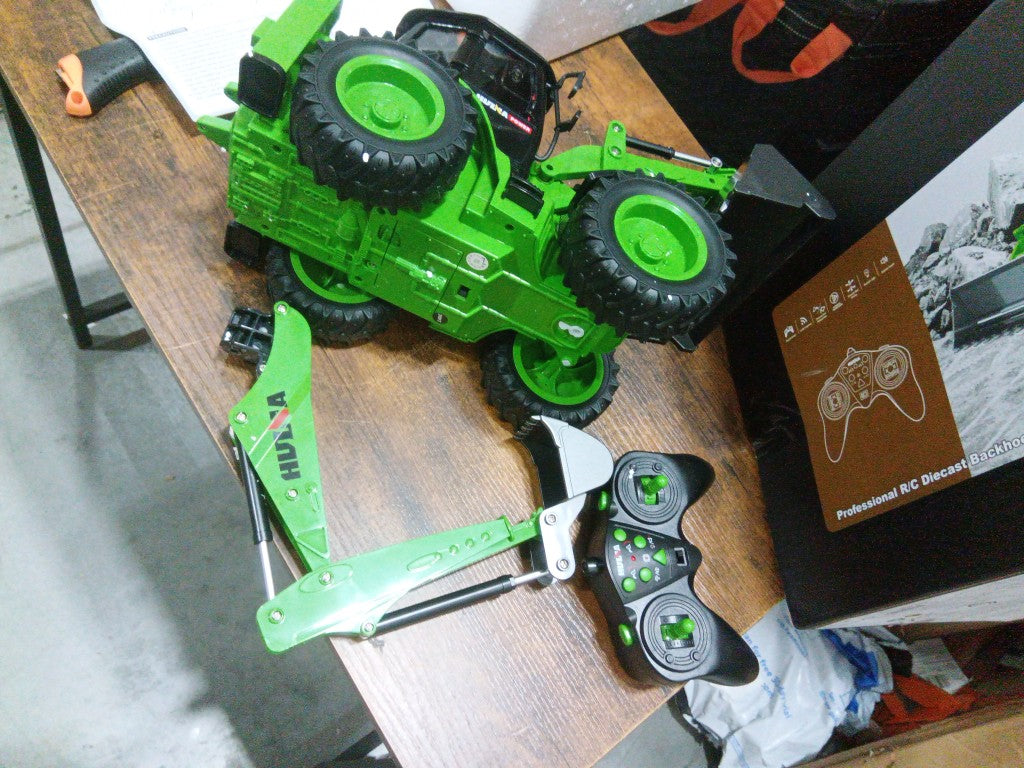 TOUCAN RC HOBBY Fast Free Shipping Second Hand US Stock HUINA 1579 1/14 RC Backhole Wheel Loader with 2.4G 9CH Radio Controller for Remote Control Construction Vehicle Enthusiast