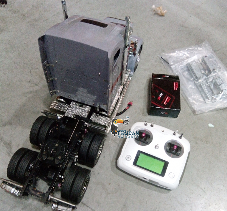 Free Shipping Second Hand US Stock Customized DIY Hauler 56314 6*4 1/14 RC Tractor Truck Remote Control Lorry Car Model Light Sound I6S Radio Battery