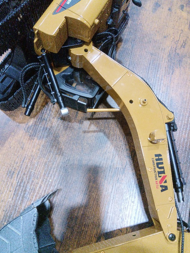 TOUCAN RC HOBBY Second Hand US Stock HUINA New Upgrade 580 1/14 Metal Excavator Model Engineering Vehicle Electric Ball Grabber 360 Rotating Shear Claw Sound Lights