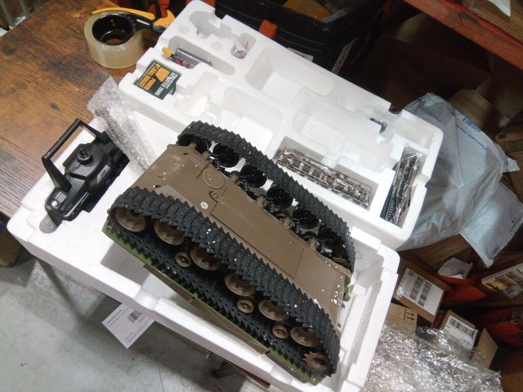 Second Hand US Stock Fast Free Shipping 2.4Ghz Henglong 1/16 7.0 Plastic 3839 Walker Bulldog RTR RC Tank Model BB Unit Infrared Combat Smoke