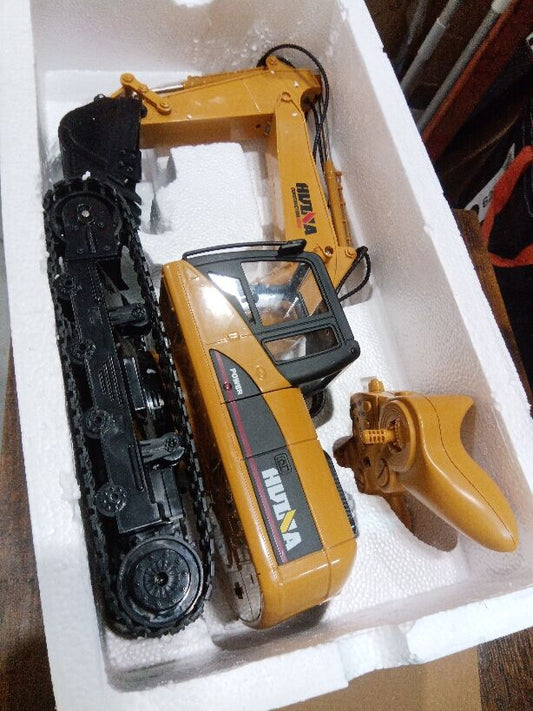 TOUCAN RC HOBBY Fast Free Shipping Second Hand US Stock HUINA 1535 1/14 RC Electric Excavator Remote Control Digger with 15CH 2.4G Radio Controller Sound Light Effects