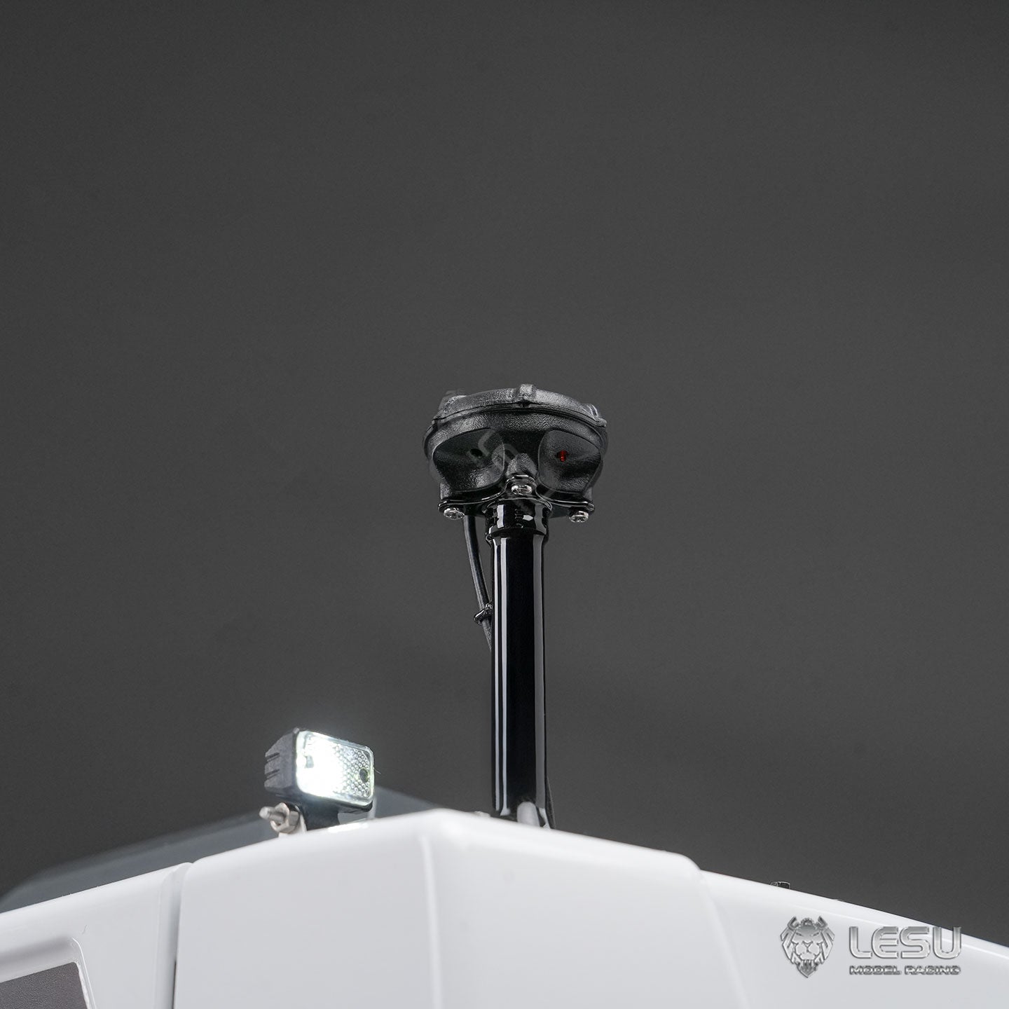 LESU AOUE LR945 1/14 RC Long-reach Hydraulic Excavator CNC Extended Arm Radio Control Digger Model Light 7CH Valve 4MPa Pump