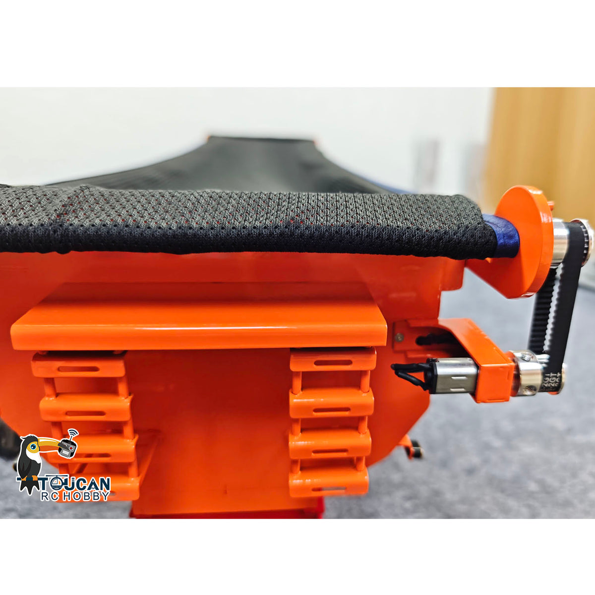 TOUCAN RC HOBBY HHG Model 1/14 RC Hydraulic Dump Trailer 3 Axle Metal U Shape Bed Remote Control Semi Trailers Model With Electric Support Legs Side Light
