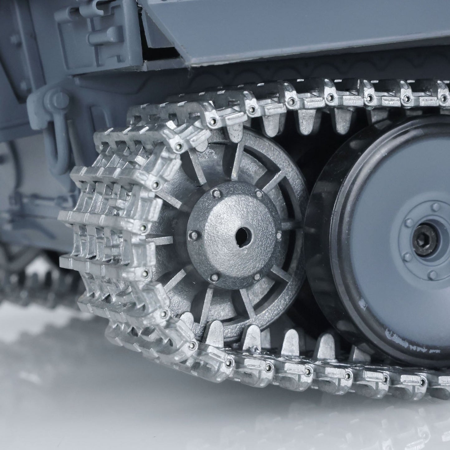 TOUCAN RC HOBBY Henglong 1/16 TK7.0 Plastic German Tiger I Panther RTR RC Tank 3818/3819 360 Degrees Turret Infrared Combat BB Sounds Lights Smoke Model