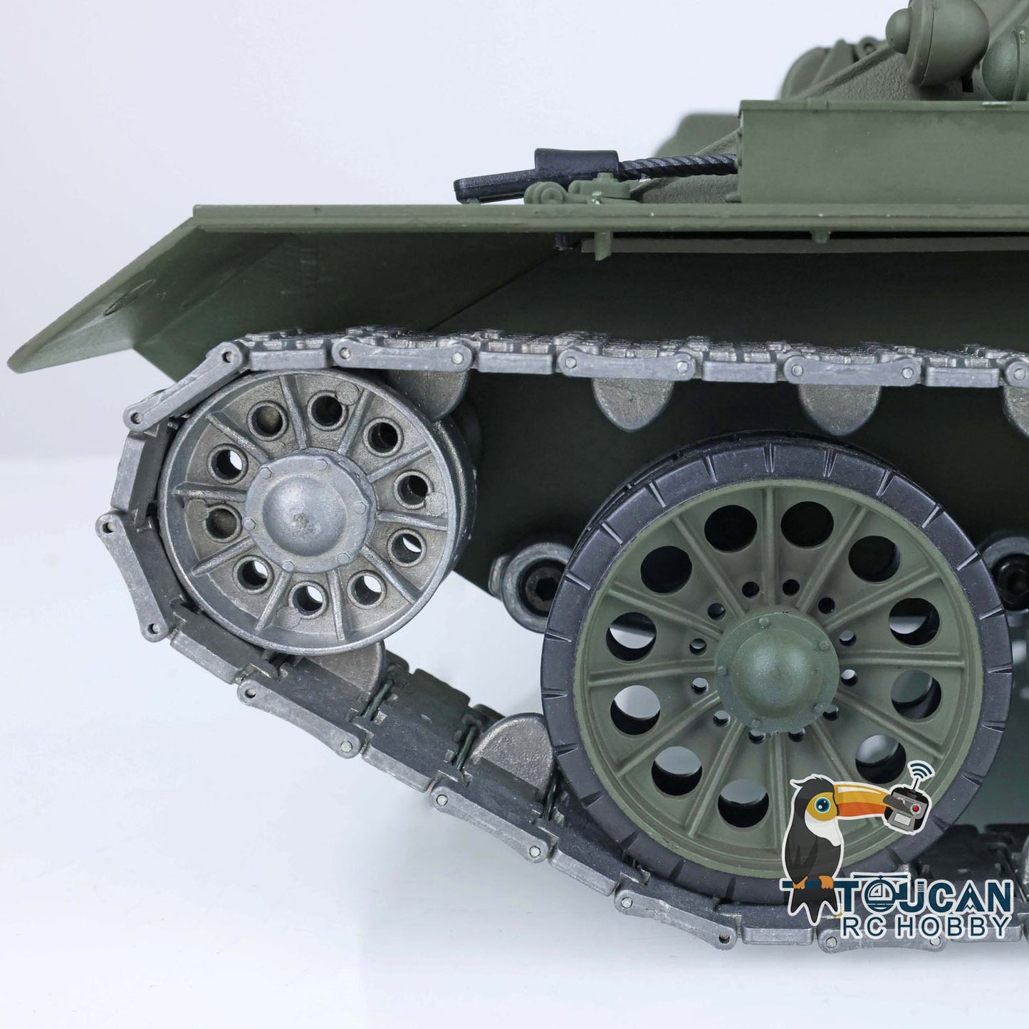 TOUCAN RC HOBBY Henglong 1/16 TK7.0 Promotion Soviet T34-85 RTR RC Tank 3909 with 360 Degrees Turret BB Infrared Combat Smoke Metal Sprockets Idlers Wheels