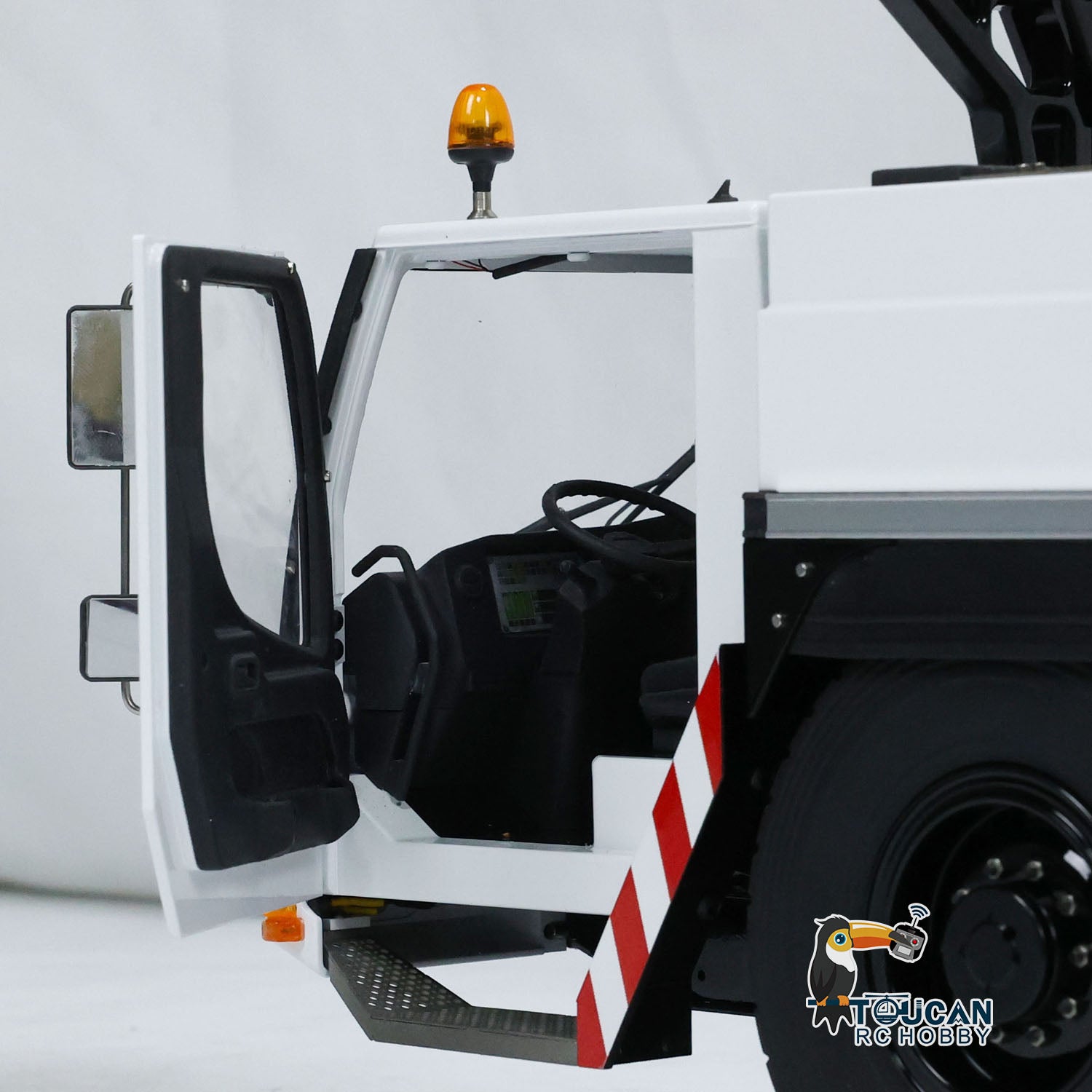 Eyewhale D1350 LTM1350 1/14 Metal RC Hydraulic Mobile Crane Truck PNP 5+1 Telescopic Boom