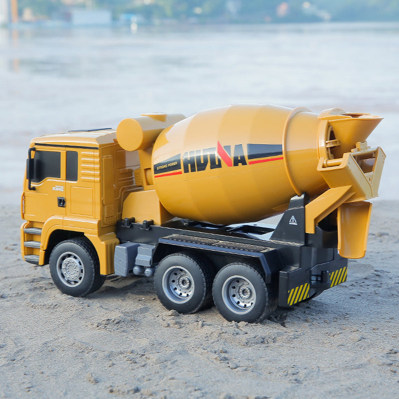 In Stock HUINA Toy Gift 1/18 Scale 333 2.4Ghz 6CH RC Concrete Car Mixer Truck Tractor Radio Controlled LED Light 4WD Battery Charger