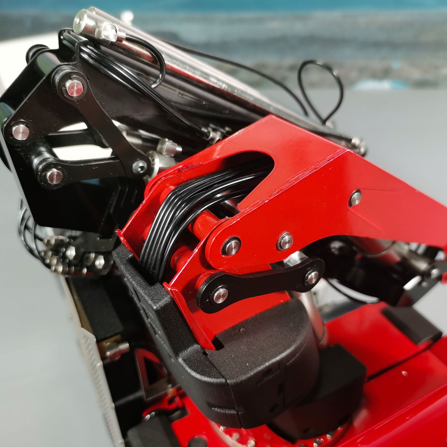 1/14 8x8 Metal RC Hydraulic Crane Dump Car PL18EV Radio Control Tipper Truck Emulated DIY Model Toy Vehicle Painted Assembled