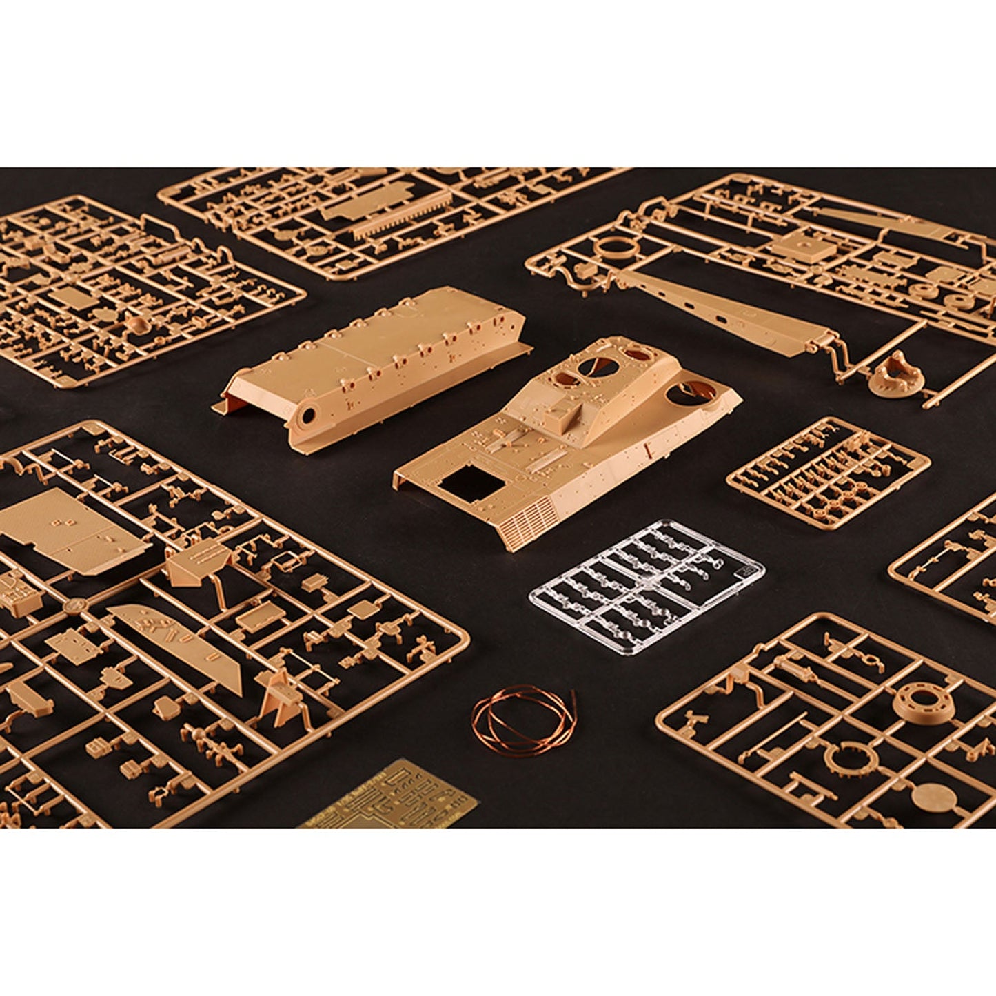 Hobby Boss 1/35 Bergepanzer BPz2A2 Buffalo ARV 84568 Armored Tank Kit 720 Parts Unassembled Germany Armored Car Plastic Model