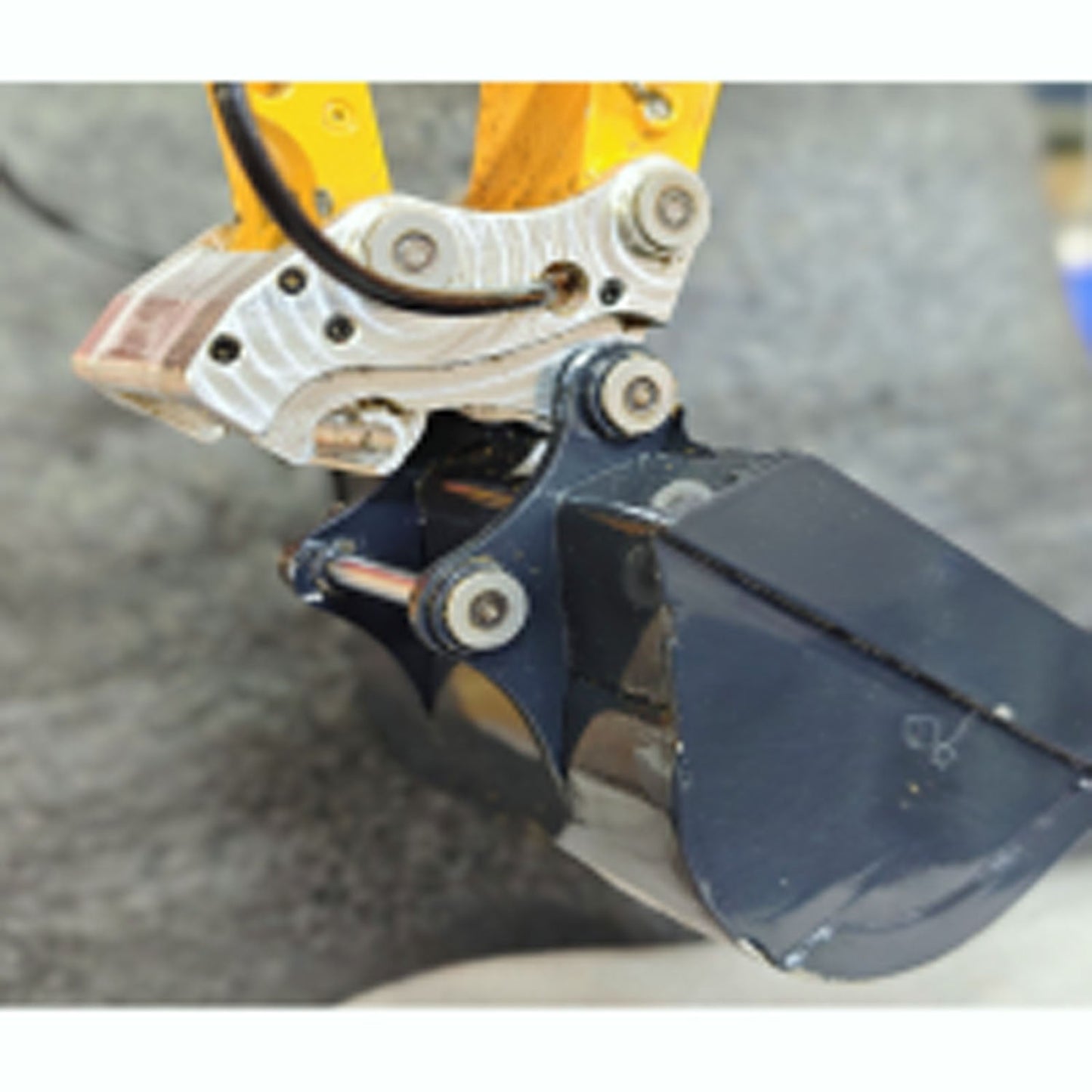 1/12 Remote Control Hydraulic Wheeled Excavator PW180 10CH Valve Metal Construction Vehicle Axle Lock Support Legs Front Shovel