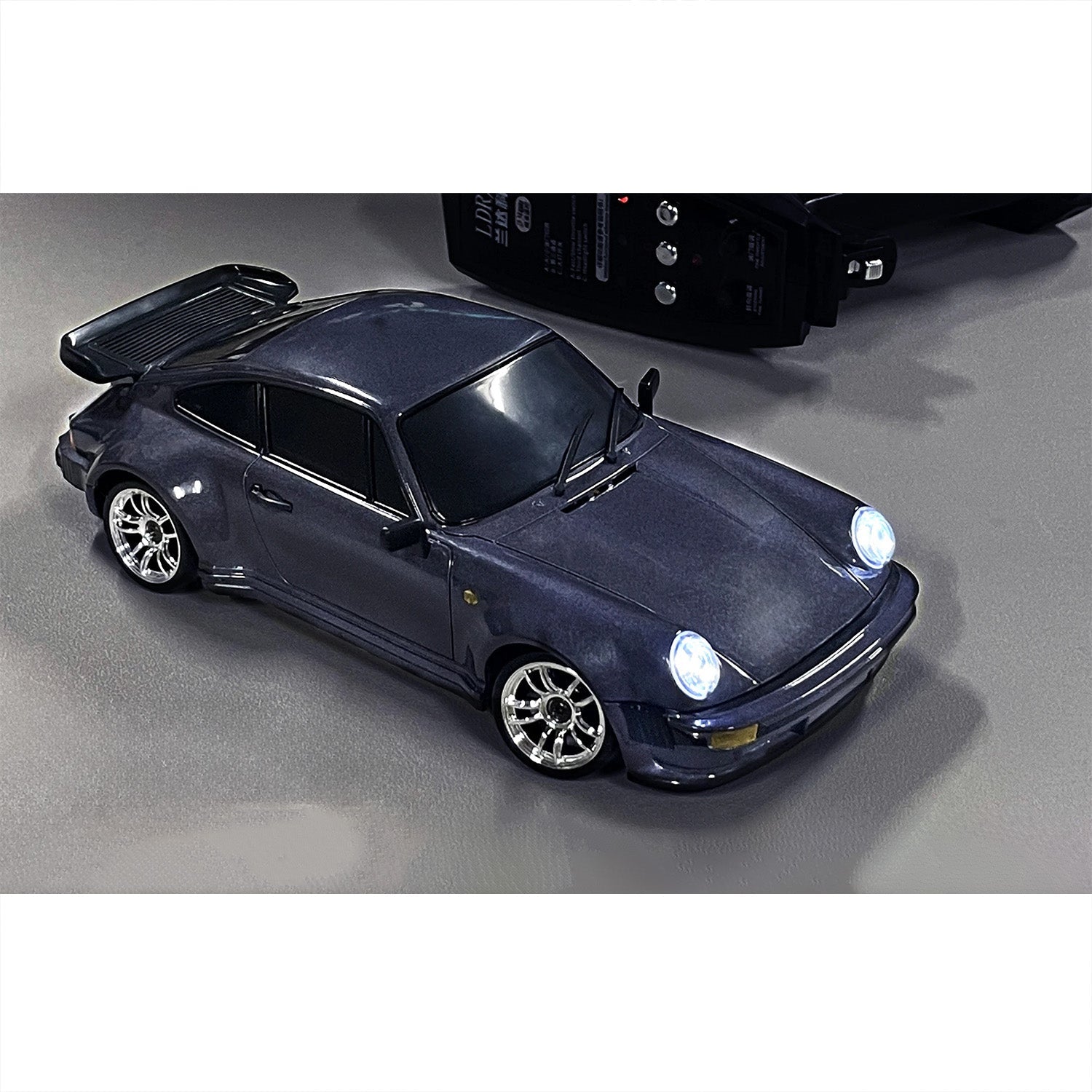 TOUCAN RC HOBBY 10KM/H 1/18 2.4G Remote Control Drift Car LDRC LD1898