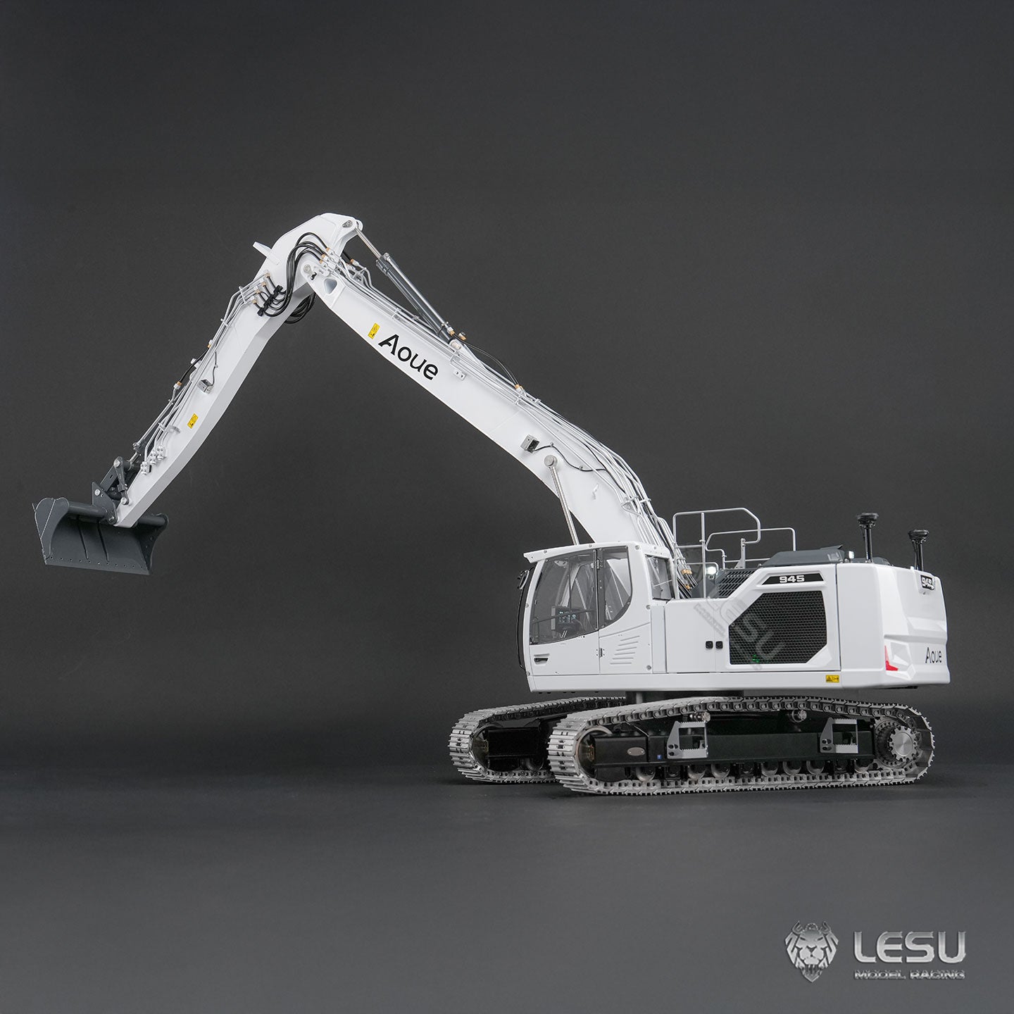 LESU AOUE LR945 1/14 RC Long-reach Hydraulic Excavator CNC Extended Arm Radio Control Digger Model Light 7CH Valve 4MPa Pump