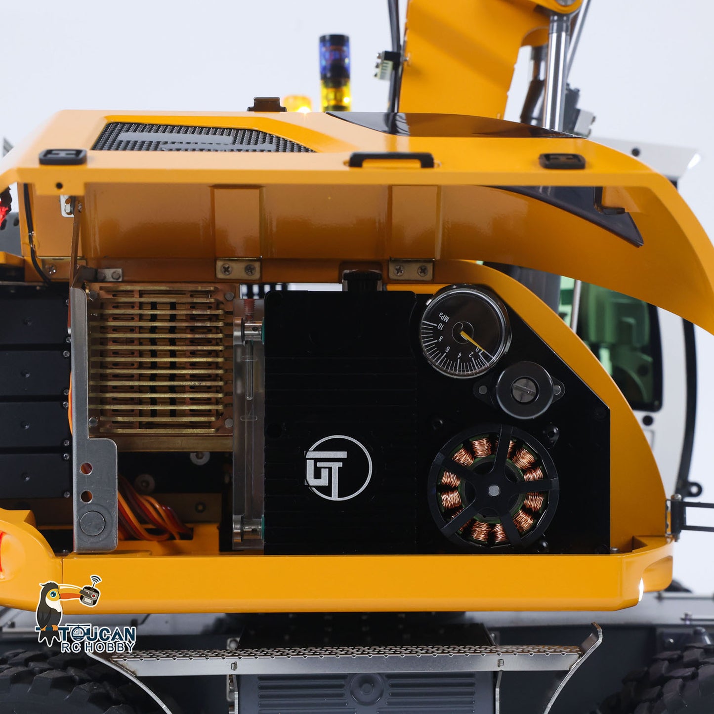 1/14 Remote Control Hydraulic Wheeled Excavator 7CH Valves 2WD/4WD Metal RC Digger RTR Axle Lock Flysky PL18EV Lite Light System