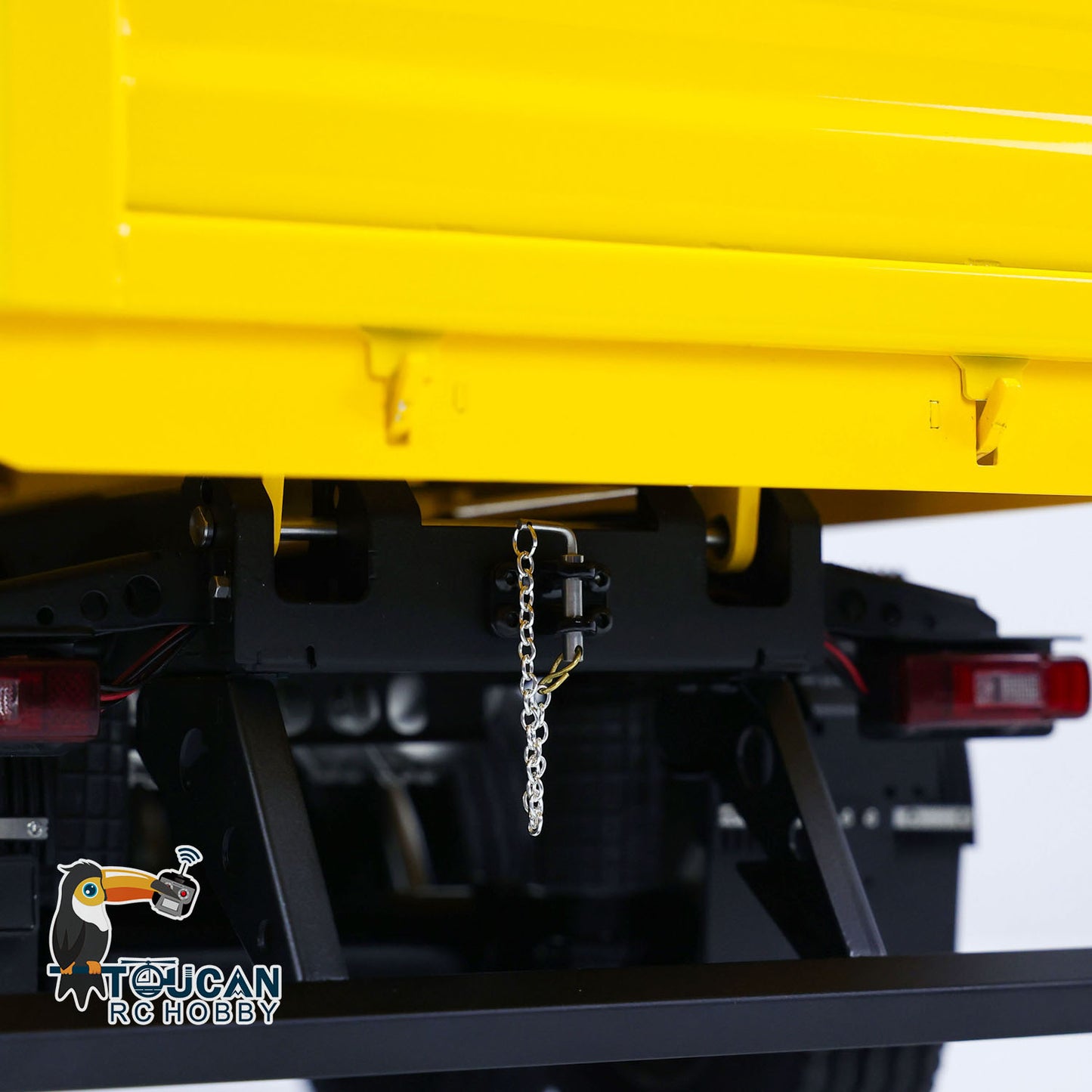In Stock LESU 1/14 Metal 2 Axles RC Full Trailer Remote Control Hydraulic Dumper Hobby Models Painted and Assembled Car LED Lights