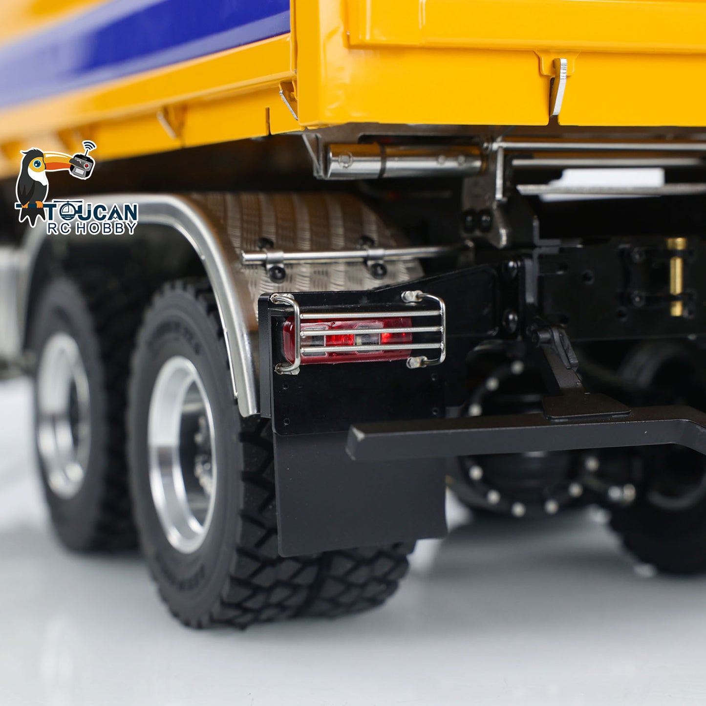 LESU A0009 1/14 Metal 6x6 RC Hydraulic Dump Truck with FlySky I6S Radio Controller 3 Speed Transmission for Model Enthusiast