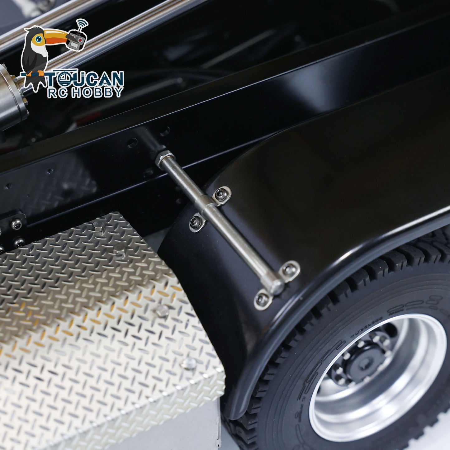 1/14 8x4 Metal RC Hydraulic Wrecker Truck Remote Control Rescue Vehicles Emulated Toy Car Gift for Children Adults PNP