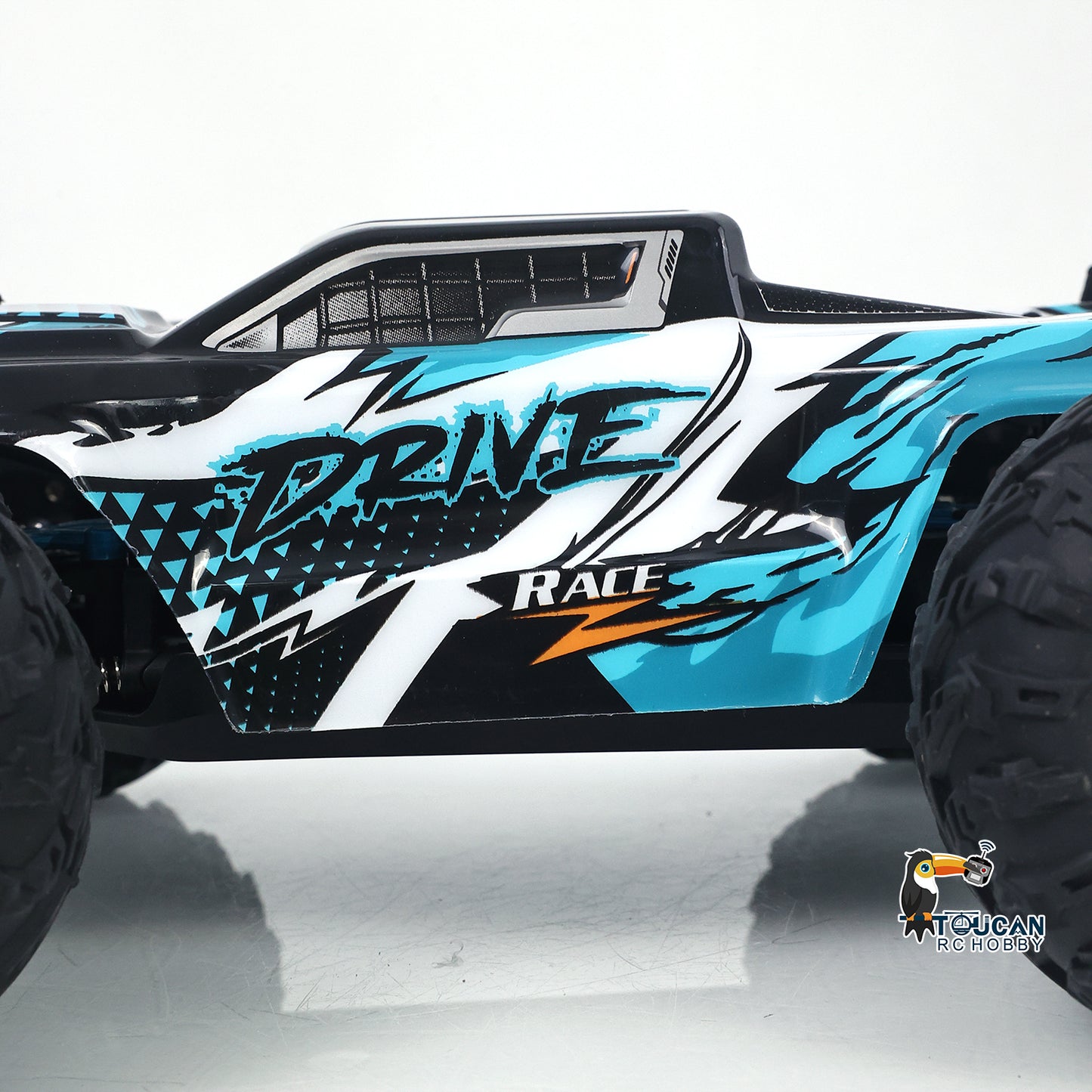 US Stock PVC 1/16 4WD Radio Controlled Off Road Car SCY 16102Pro Pickup Truck 2847 Brushless Motor Independent Suspension RC Model Car
