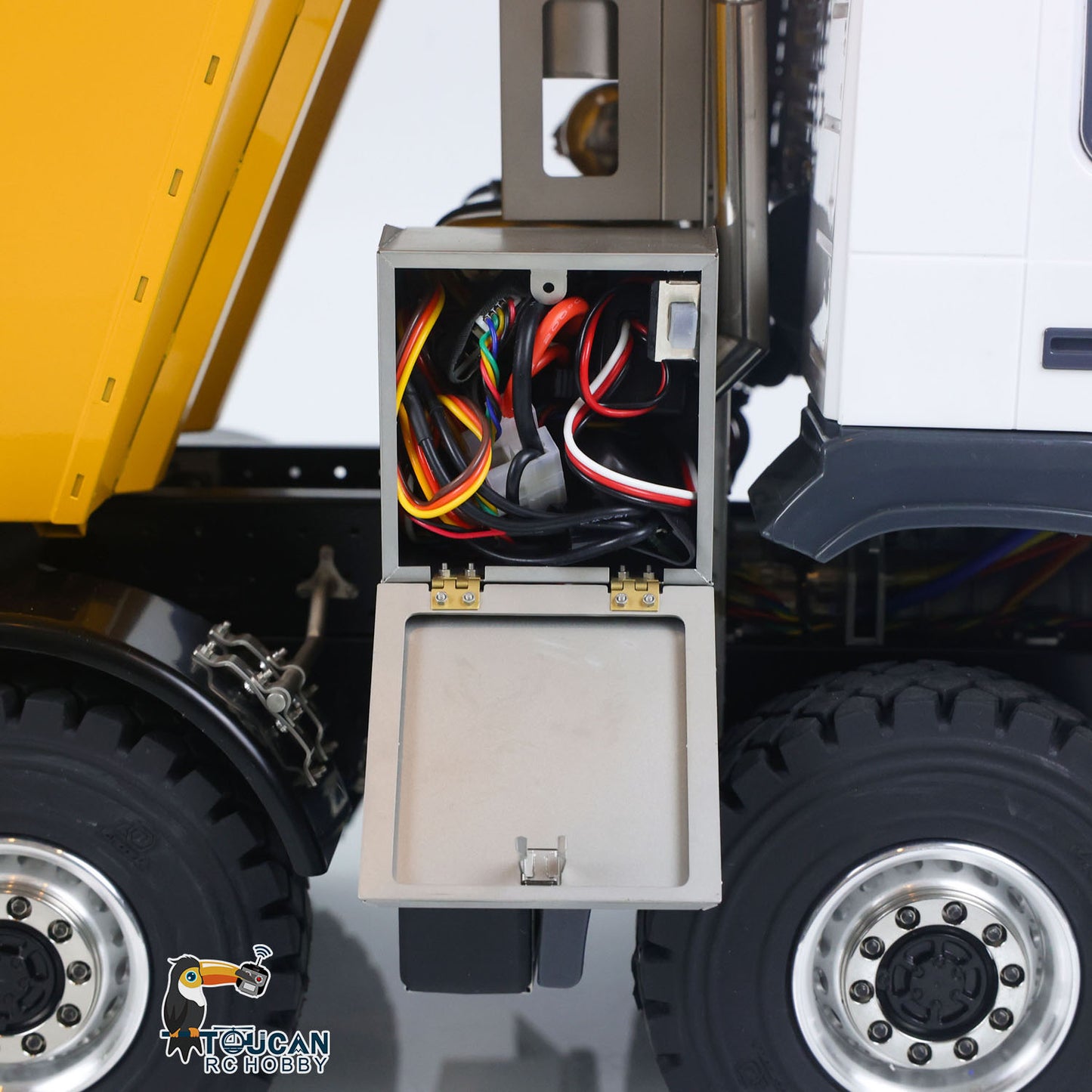 JDM 219 1/14 Metal Radio Controlled Hydraulic Dumper Truck 10X10 10X6 RC Tipper 3Speed Axles Transfer Case Differential Locks