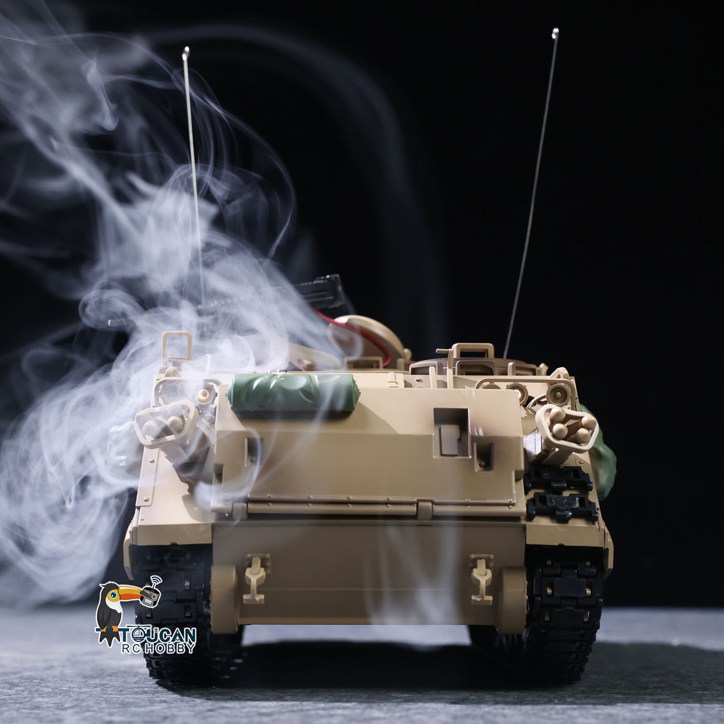 Fast Free Shipping Tongde 1/16 RC Military Tank M2412-C M113A2 APC Turret Rotation 360 Degree Infrared LED Light Sound Remote Control Electric Toy