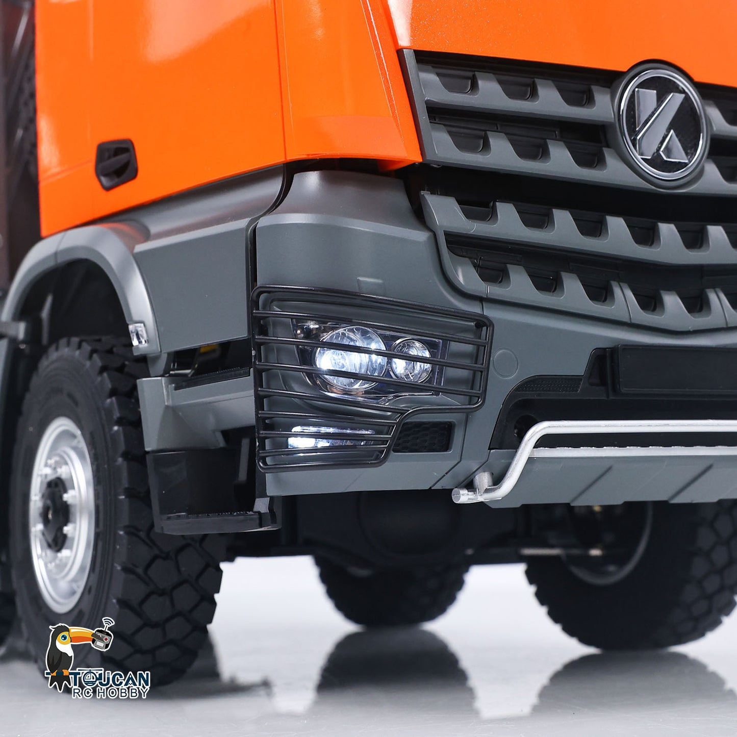 US Stock Kabolite 1/14 Electric RC Dump Truck K5703 8X8 Remote Control Tipper Model 2Speed Transmission Lights Sounds Battery Charger