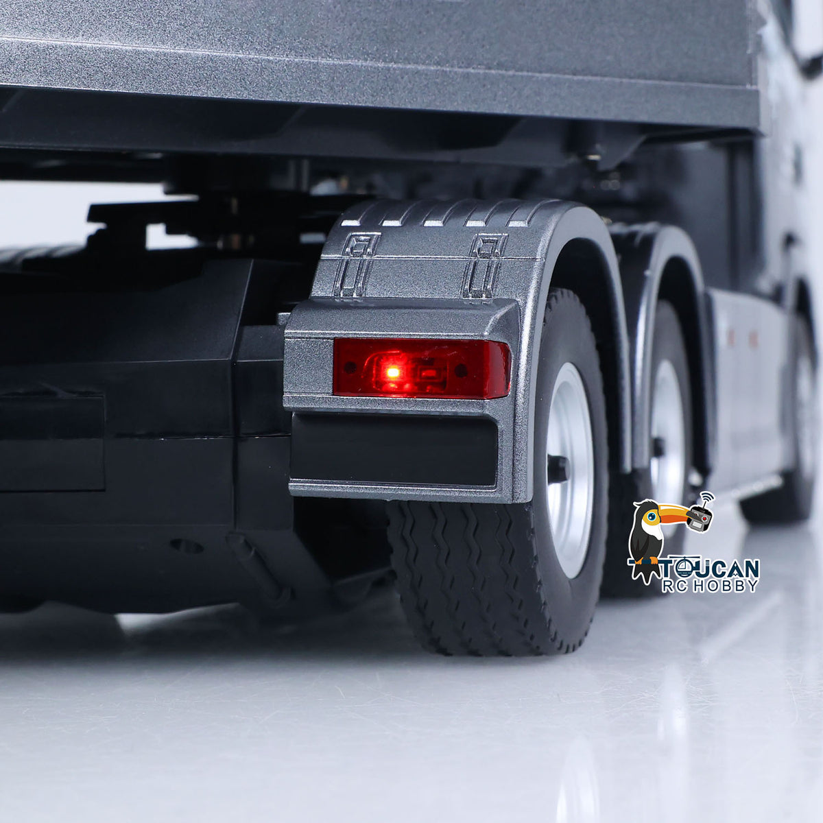 TOUCAN RC HOBBY US Stock HUINA 770S 1/18 Remote Control Tractor Truck Electric Support Legs Tail Board 3Axle Plastic Semi Flatbed Trailer RTR Model