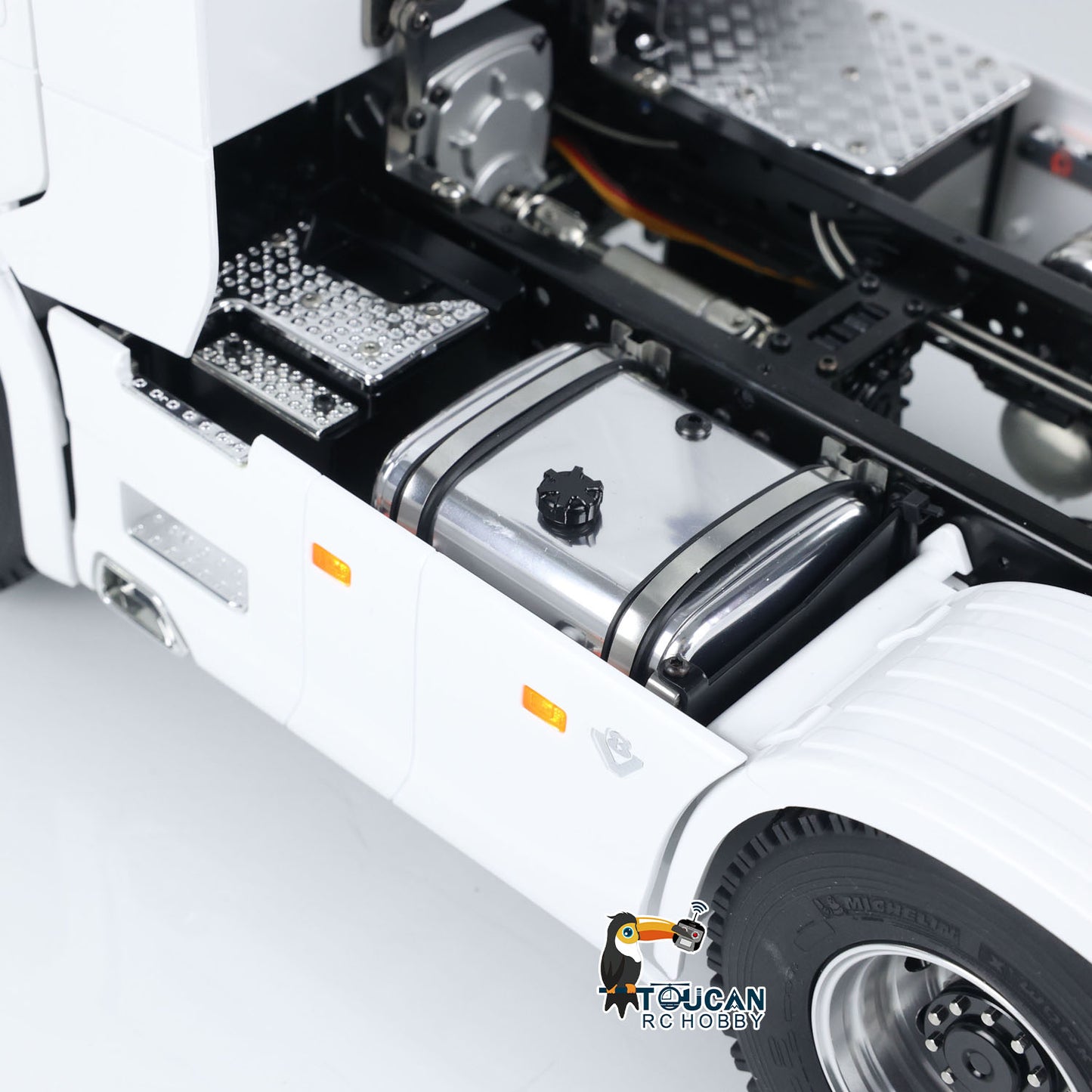 MD 1/14 6x6 Metal RC Tractor Truck 770S Remote Control Car Model 2 Speed Transmission Metal Chassis FlySky ST8  CNC Differential Lock Axles Sound Light Motor Servo ESC