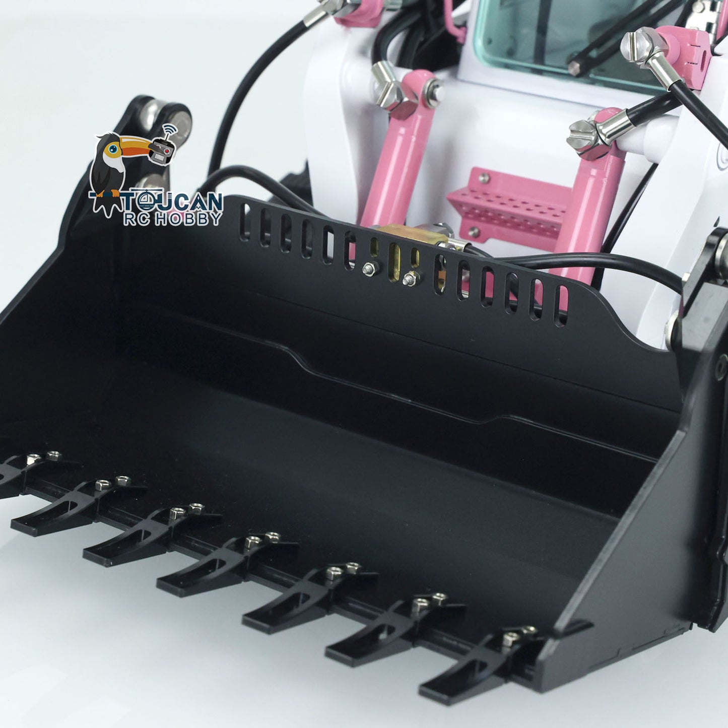 LESU AOUE LT5 1/14 Metal RC Skid-Steer Loader Hydraulic Construction Truck Sound Light FlySky i6S Radio Controller for Model Enthusiast