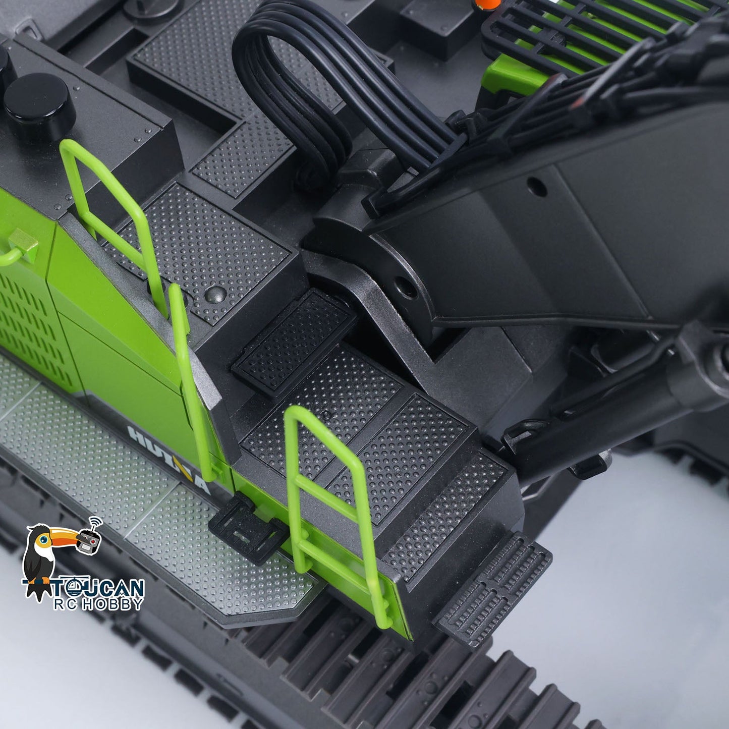 Fast Free Shipping for EU HUINA 1/14 593 Toys Model RC Excavator Car Gift Battery 2.4G Remote Control Digger Model