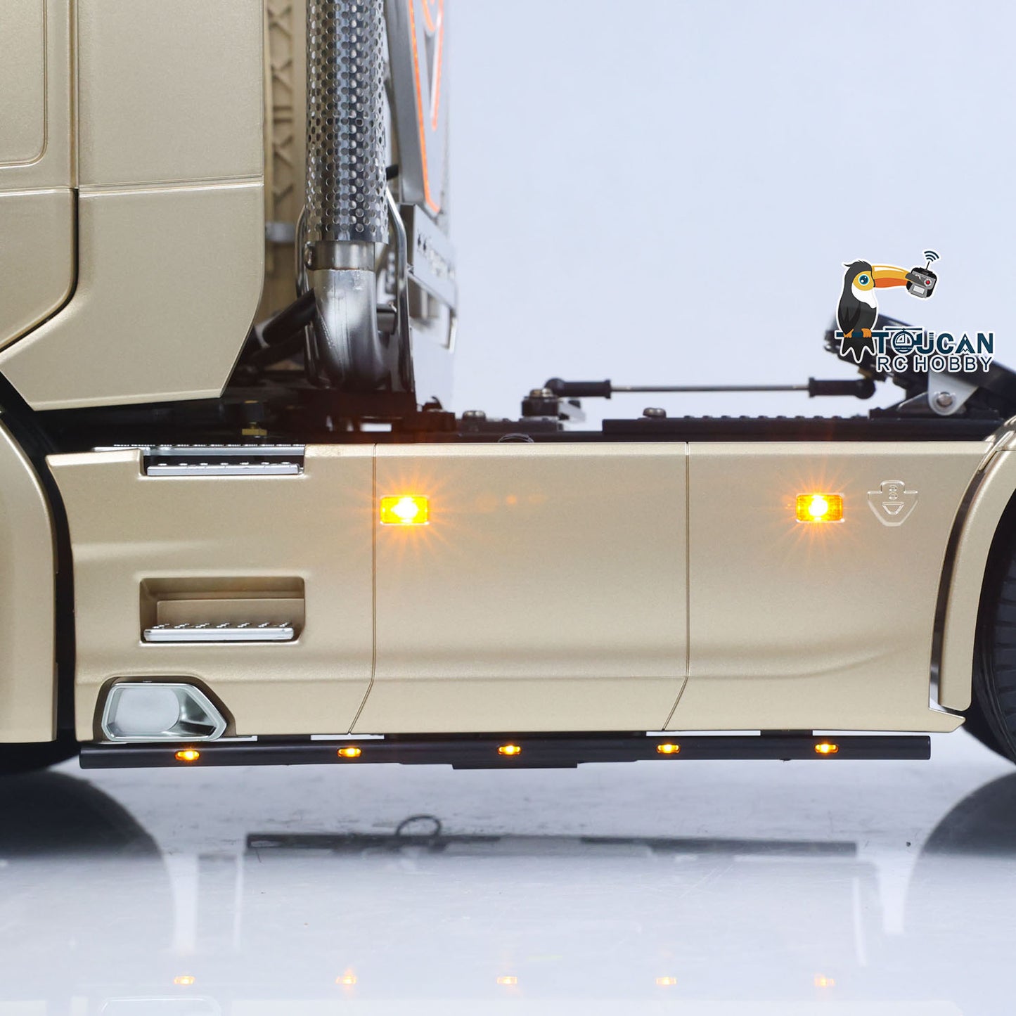 In Stock Plastic 1/14 RC Tractor Truck 56379 Remote Control Construction Vehicle Customized by Toucanhobby 4X2 TAMIYA Chassis 3Speed Gearbox Flowing Water Light Smoke Unit ST8 Radio RTR