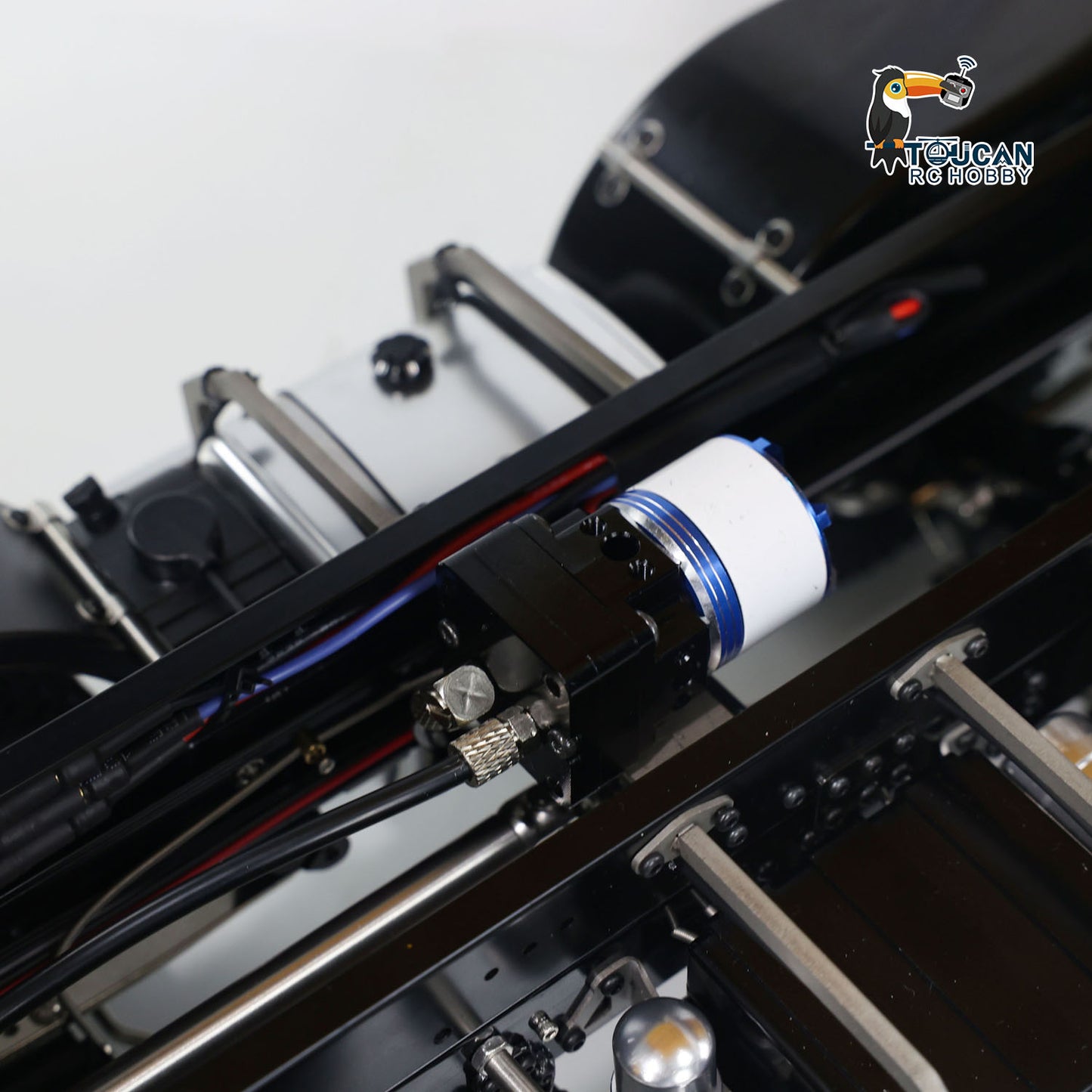 1/14 8x8 Metal Hydraulic RC Dump Truck Remote Control Tipper Car Sound Lights Assembled Painted Model ESC Motor Servo