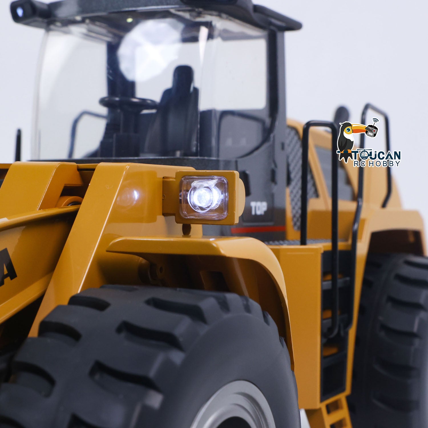 1/14 HUINA Toys 2.4G Radio Controlled Loader 1583 Electric Lifting