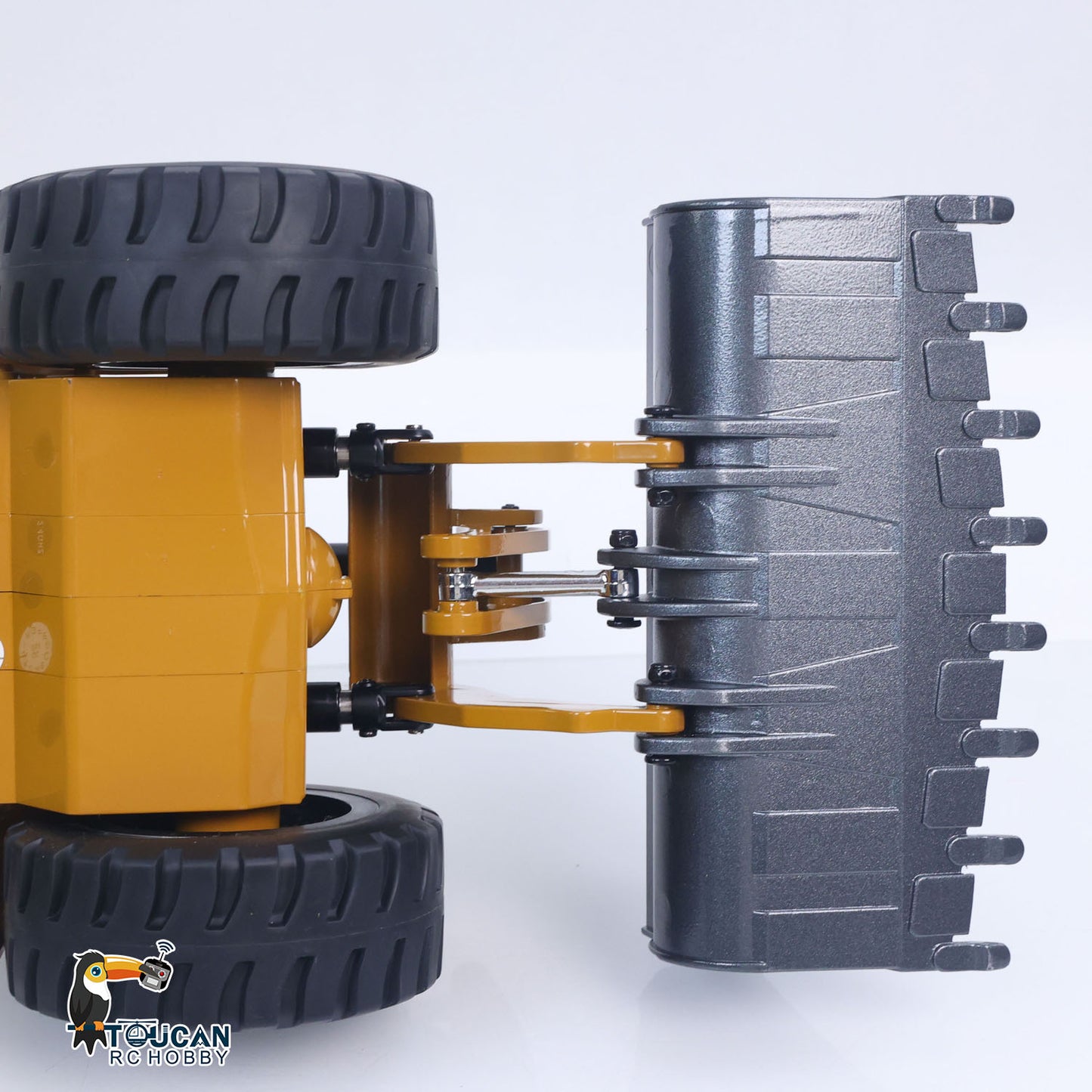 1/14 HUINA Toys 2.4G Radio Controlled Loader 1583 Electric Lifting System Lights Sound RC Construction Vehicles Assembled