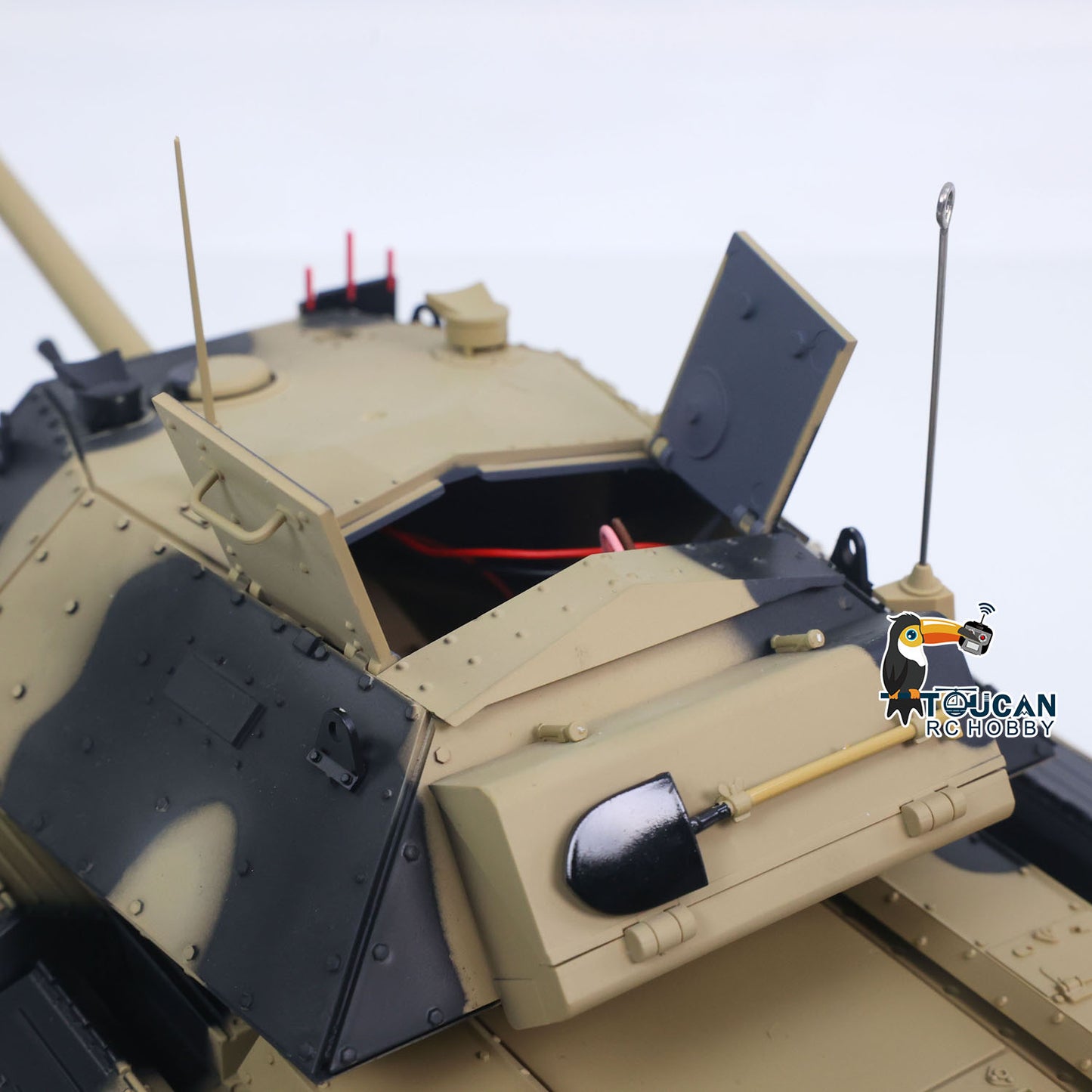 Fast Free Shipping for EU 1/16 2.4G RC Military Tank CoolBank Crusader MK III Wireless Control Battle Tank Model 360??Turret Rotary Smoke Sound Lights RTR