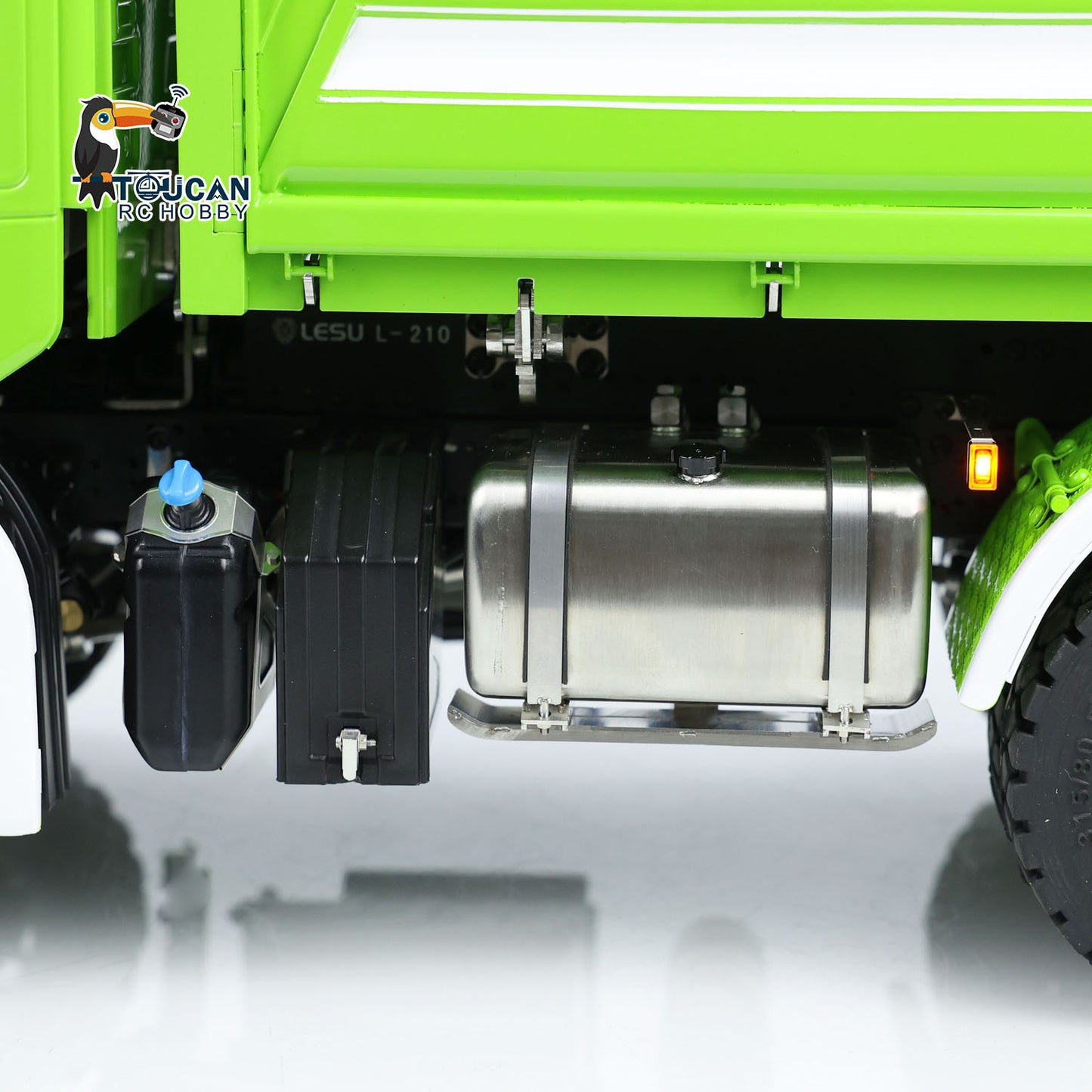 LESU 770S 1/14 6x6 RC Hydraulic Dumper Truck 3-way Remote Controlled Tipper Model Light Sound Smoke