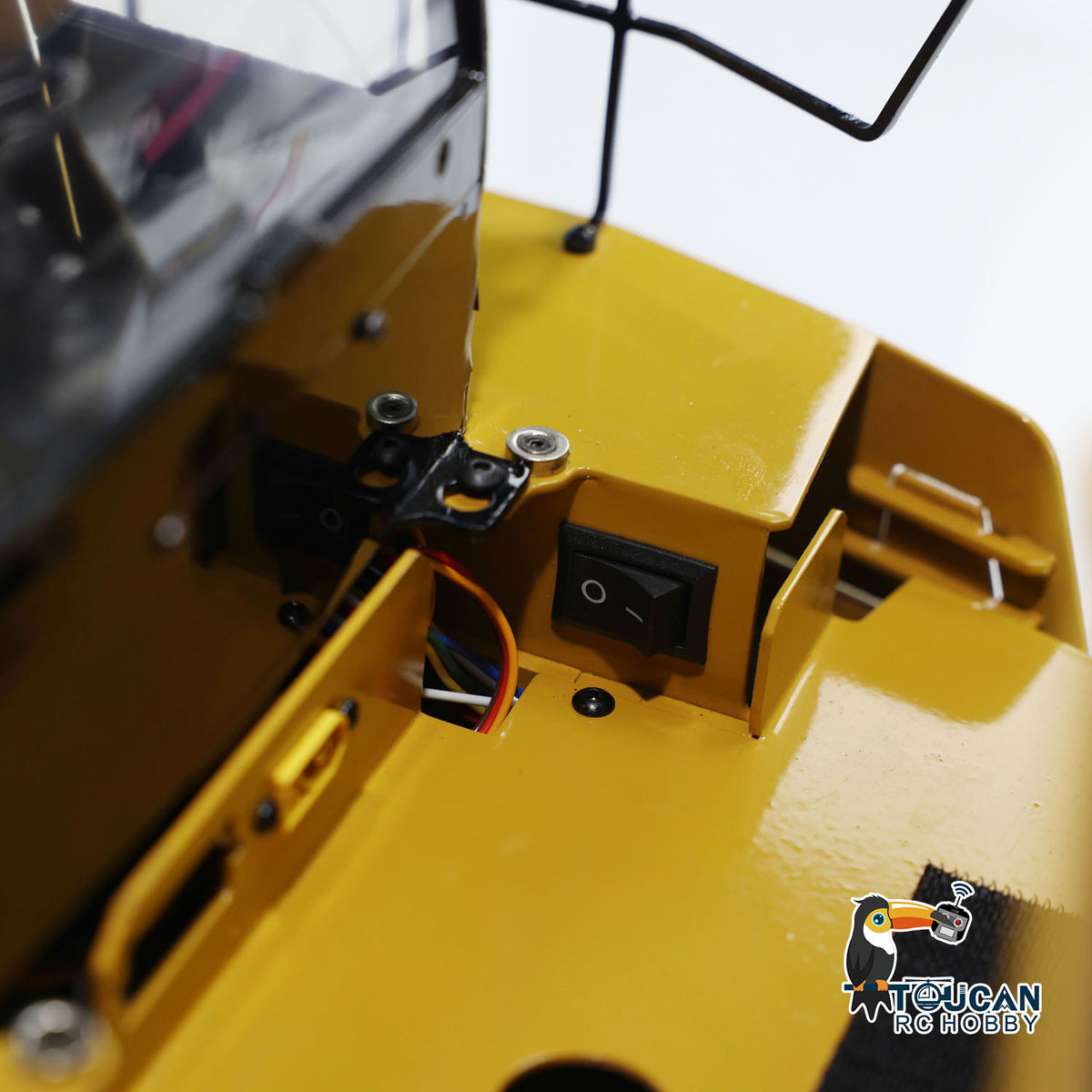 TOUCAN RC HOBBY JZModel 1/14 Ready To Run DIM 745D Metal Hydraulic RC Articulated Truck 745D 6*6 Light Sound Interior Trim of Cab Remote Control Battery