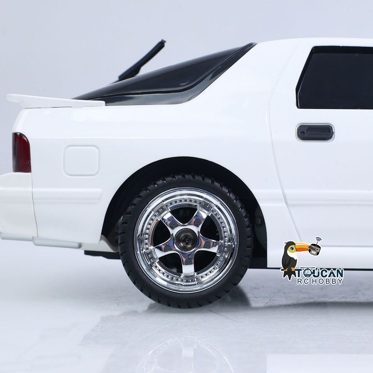 TOUCAN RC HOBBY LDRC LD1802 1/18 4*2 RX7 RC Racing Car RWD Gyroscope Wireless Control Drift Vehicles Simulation Sedan DIY Model