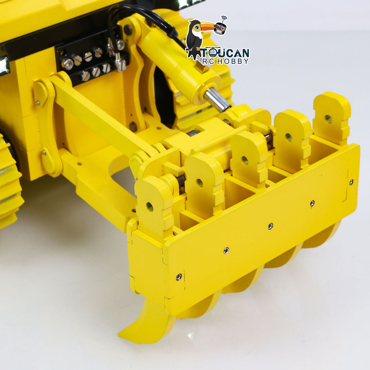 TOUCAN RC HOBBY D155AX 1/12 Metal RC Hydraulic Bulldozer RTR 7-Channel Valve Brushless Motor 5-Shank Rear Plow Light Sound for Model Enthusiast