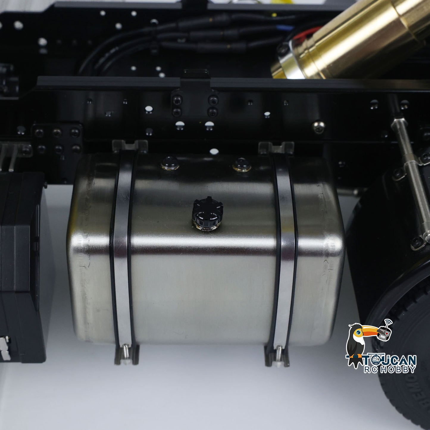 2Speed 3348 Metal Chassis 1/14 RTR RC Hydraulic Dumper Remote Control Tipper Model NO Lock Differential Axle Light Sound Battery
