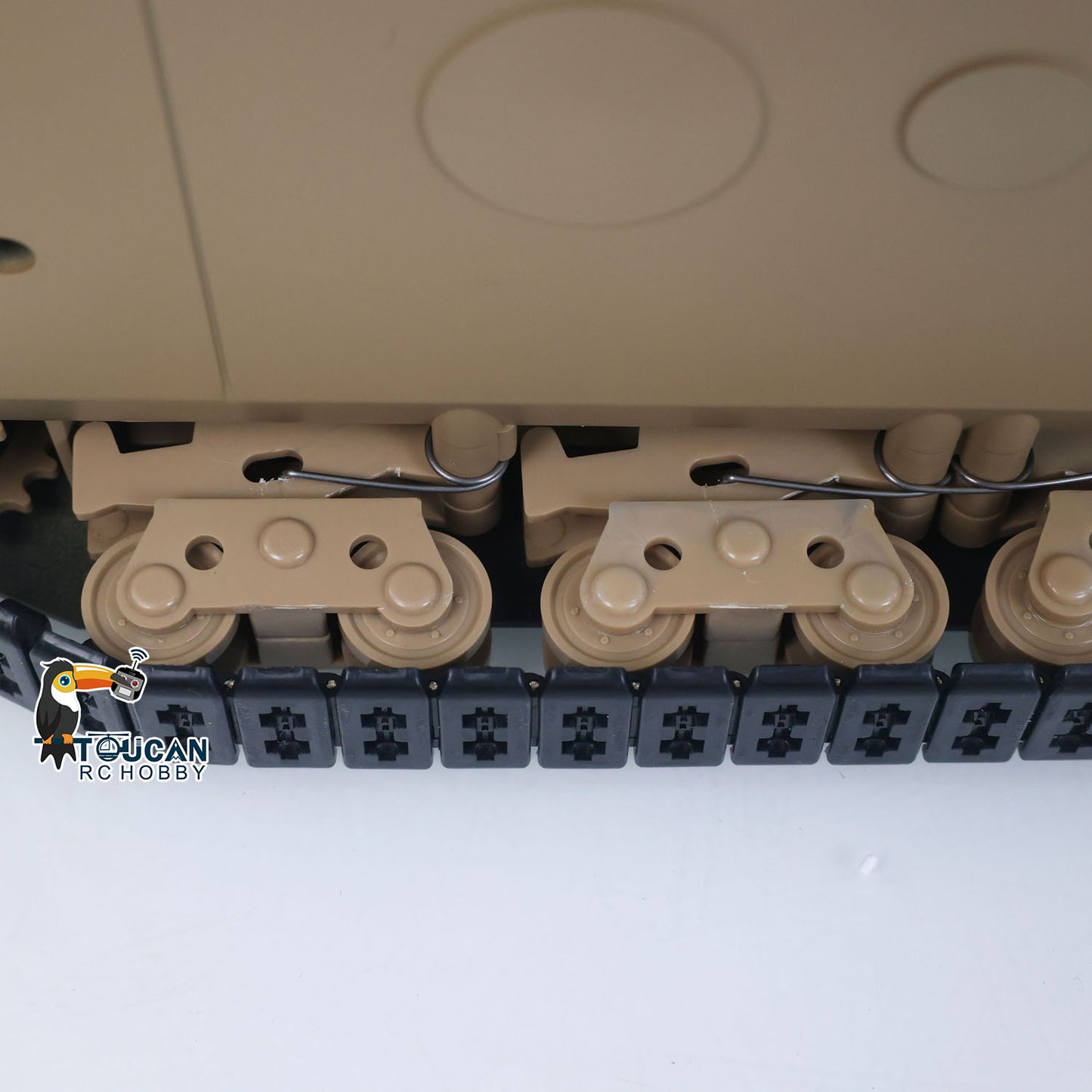 US Stock Tongde 1/16 Remote Control Military Tank Matilda III IV Turret Rotation 320 Degree IR Lights Sounds RC Electric Model Smoke Unit
