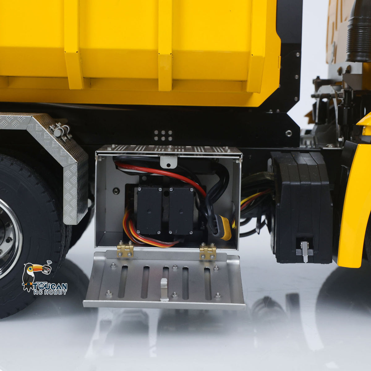 TOUCAN RC HOBBY LXY 1/14 8x8 RC Hydraulic Dumper Car Roll Off Full Dump Rear Axle Steering with U-shaped High Short Standard Bucket Timber Flatbed