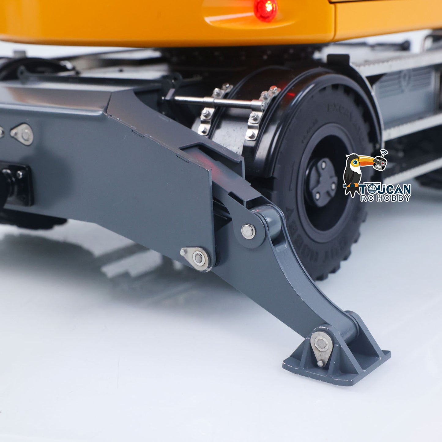 CUT Model LR914 PRO MAX 1/14 Metal RC Hydraulic Wheel Excavator RTR 11-Way Valve Axles Differential Lock Light & Sound System Quick Release Coupler Tail Hook for Hobby Collectors