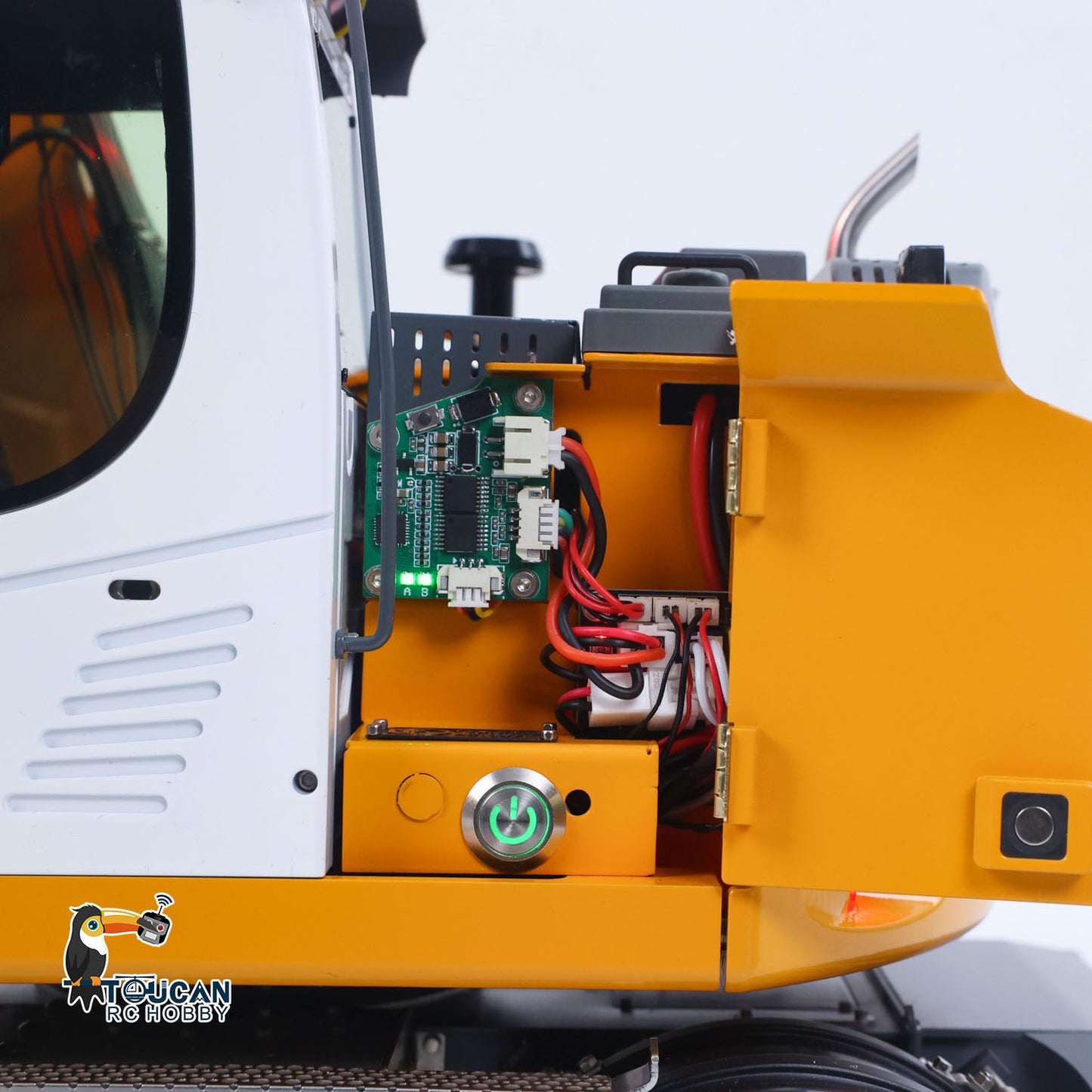 CUT Model LR914 PRO MAX 1/14 Metal RC Hydraulic Wheel Excavator RTR 11-Way Valve Axles Differential Lock Light & Sound System Quick Release Coupler Tail Hook for Hobby Collectors