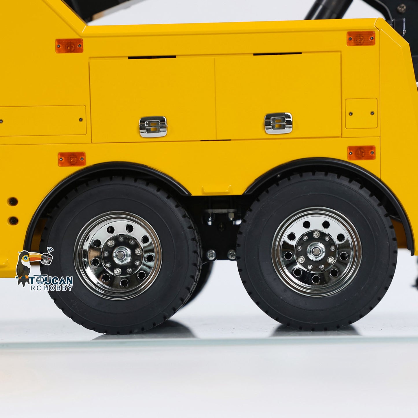 In Stock 1/14 Scale 8x4 RC Wrecker Tow Truck 56362 Remote Controlled Rescue Car Electric Recovery Vehicles 732*199*309mm