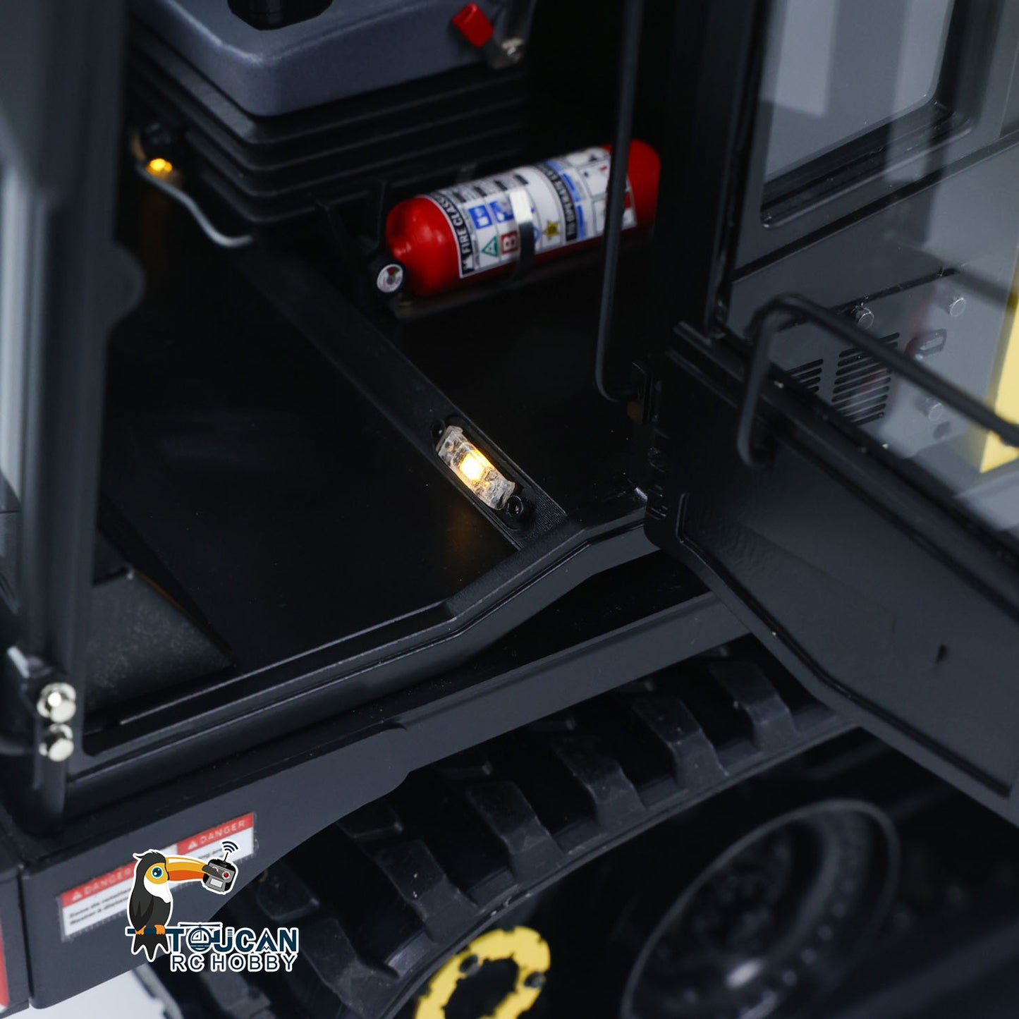 Upgraded Super Frog T14R Panther 1/14 Remote Control Hydraulic Crawler Dumper RC Metal Tracked Tipper Truck Frsky X14 Radio