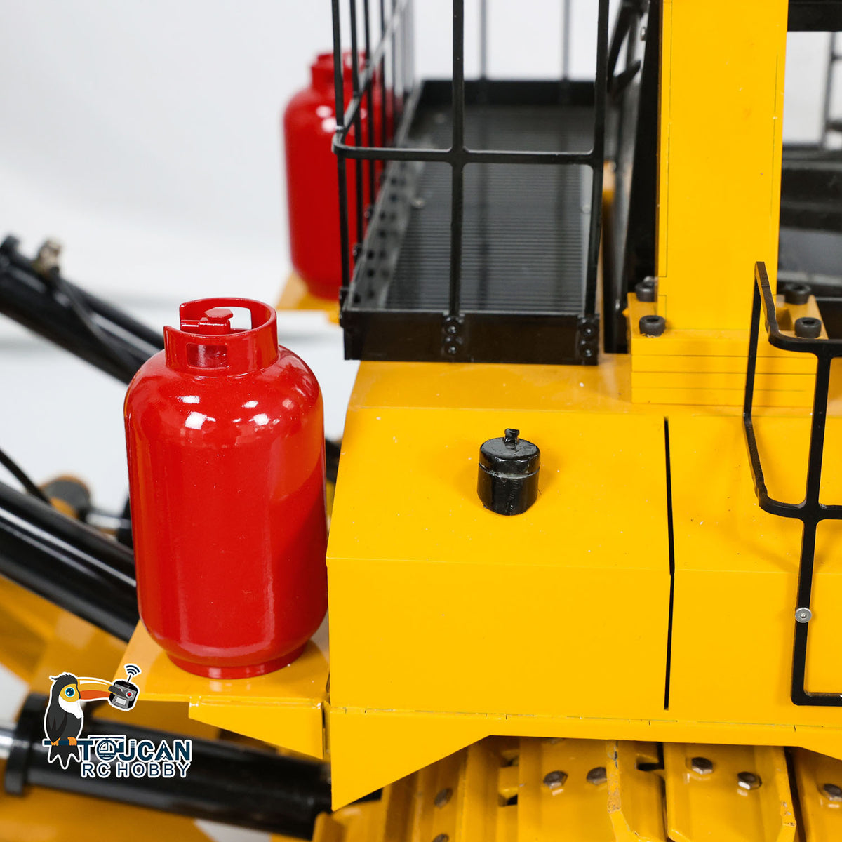 TOUCAN RC HOBBY D11T 1/10 Metal RC Hydraulic Bulldozer PNP 5-Way Valve Dual Pump 3 Rear Plows PL18EV Controller Smoke Light Sound for Model Collectors