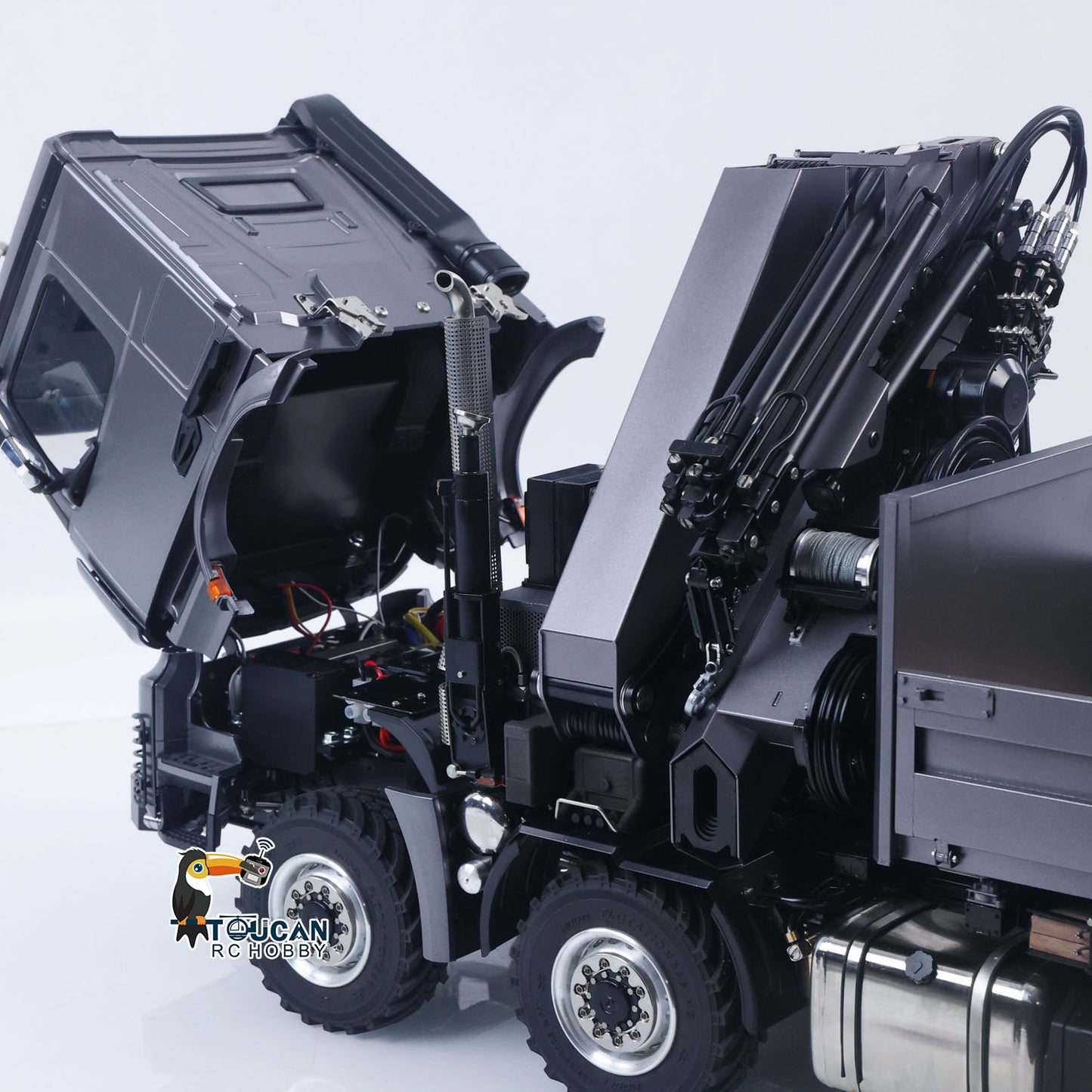 Real lifting function 6x6 farm RC tractor with quick detach cargo storage bucket
